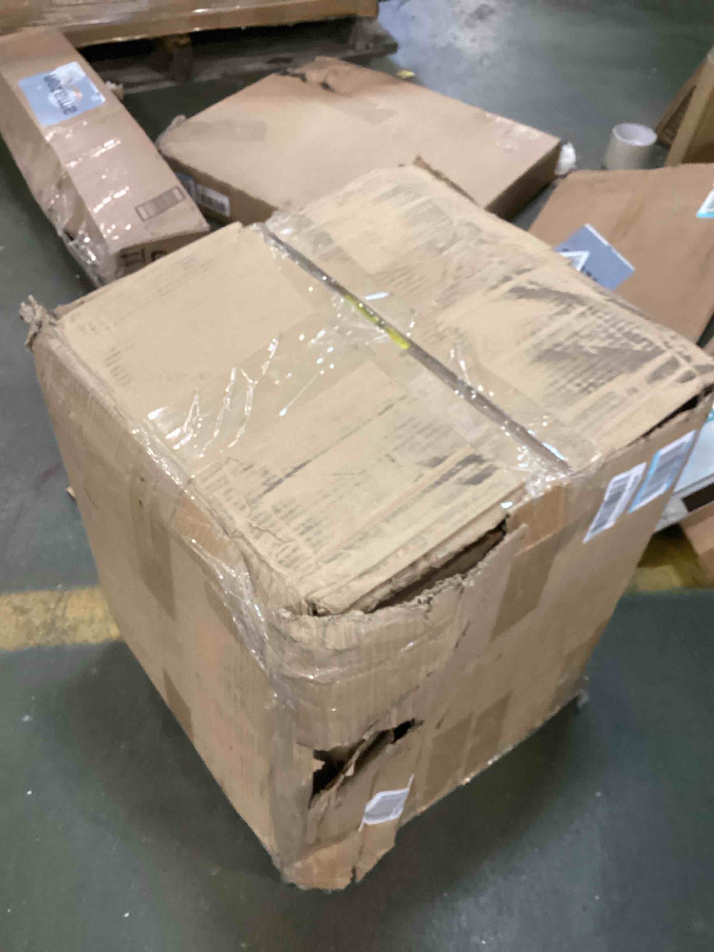 https://s3.amazonaws.com/lotting-images-prod/bidfta/BLU5904287_1712161823515.jpeg