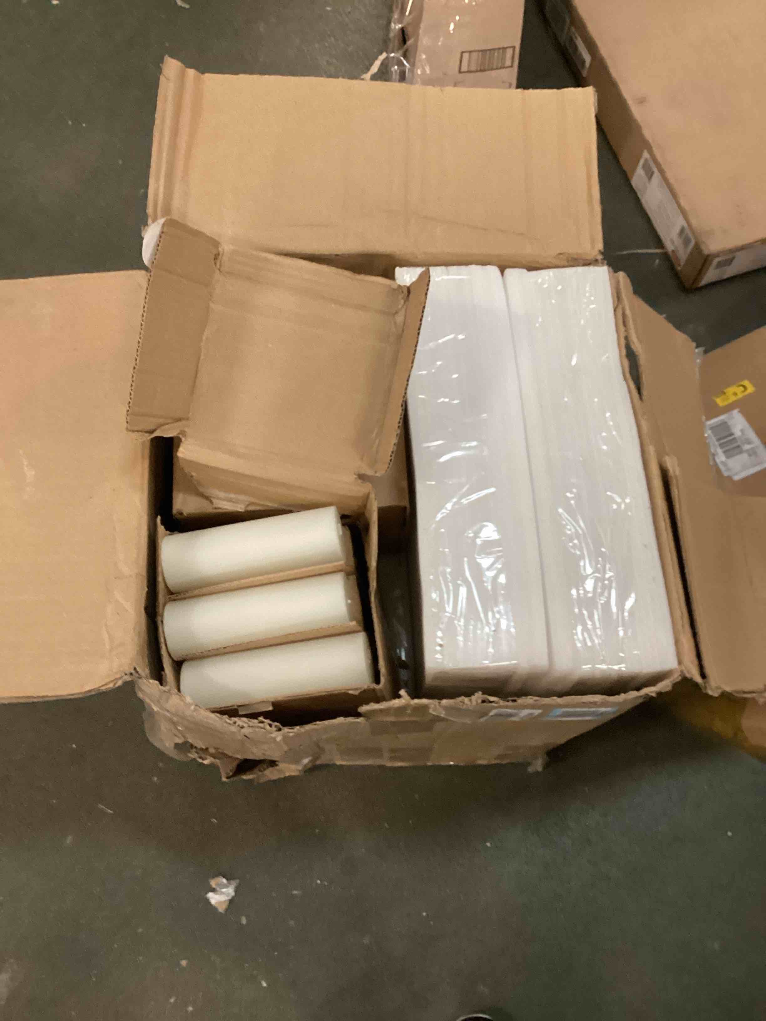 https://s3.amazonaws.com/lotting-images-prod/bidfta/BLU5904287_1712161846034.jpeg