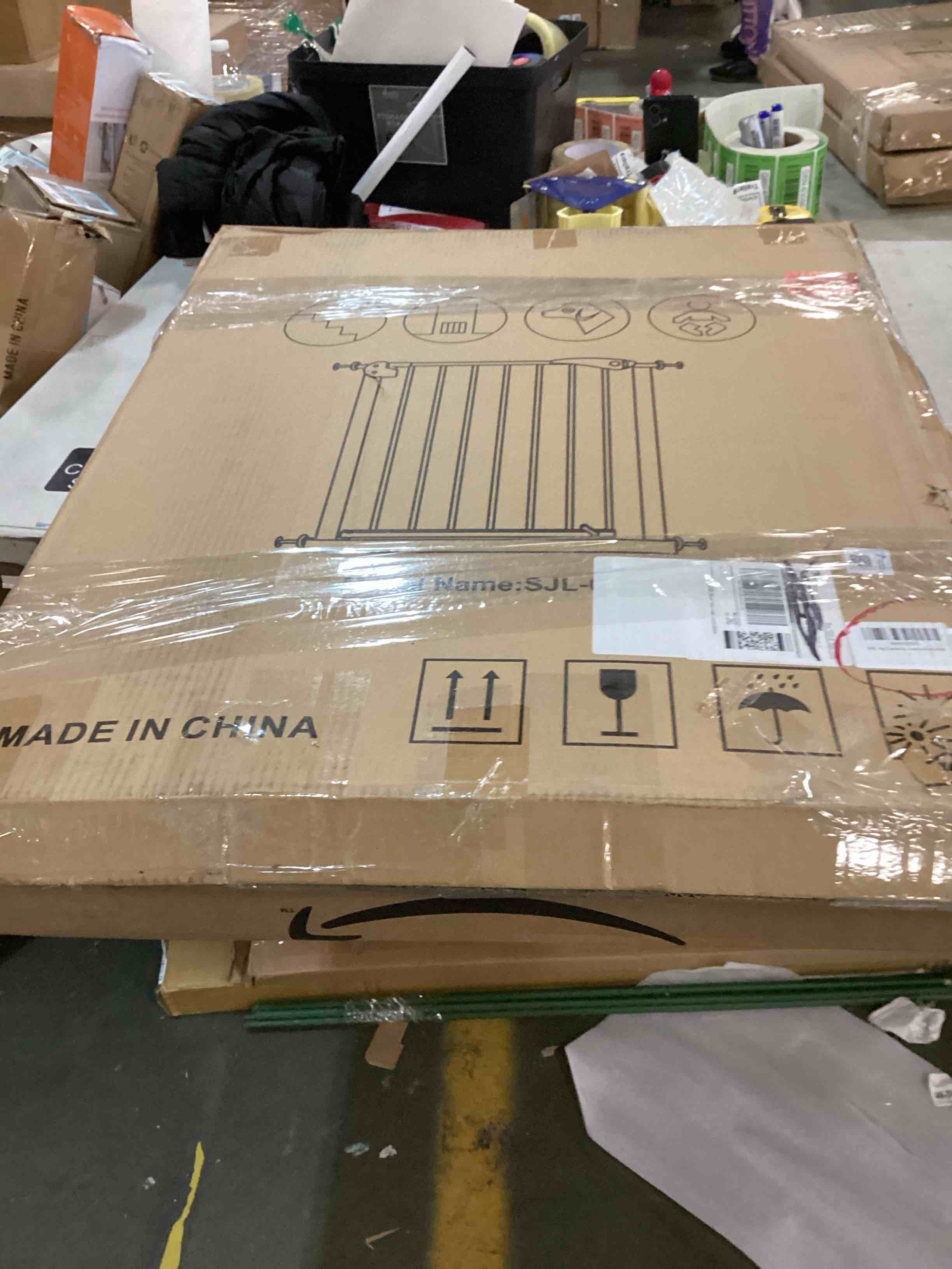 https://s3.amazonaws.com/lotting-images-prod/bidfta/BLU5904347_1712175043166.jpeg