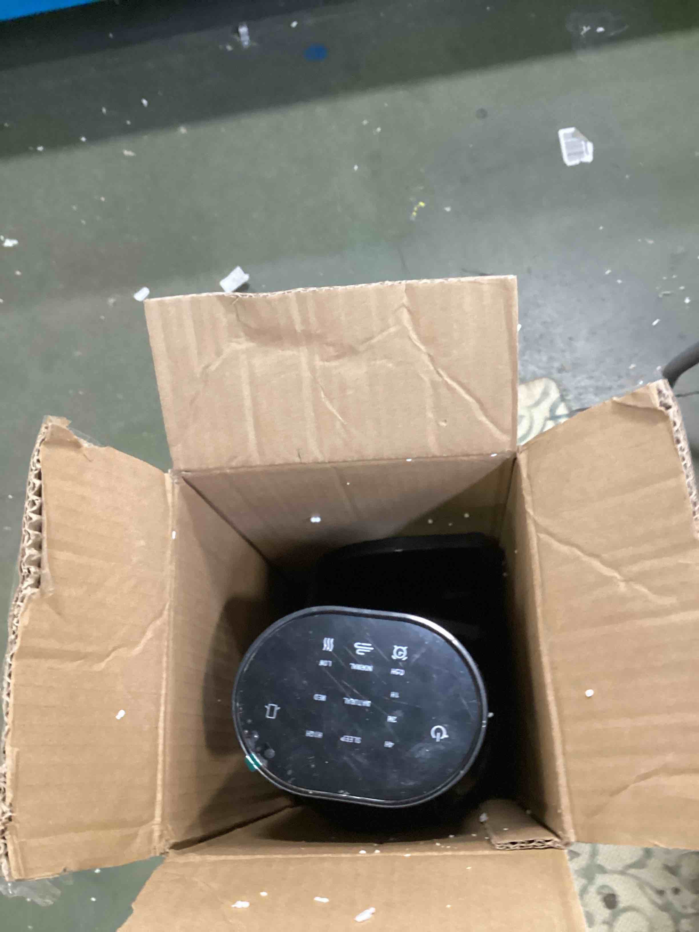 https://s3.amazonaws.com/lotting-images-prod/bidfta/BLU5904407_1712243184273.jpeg