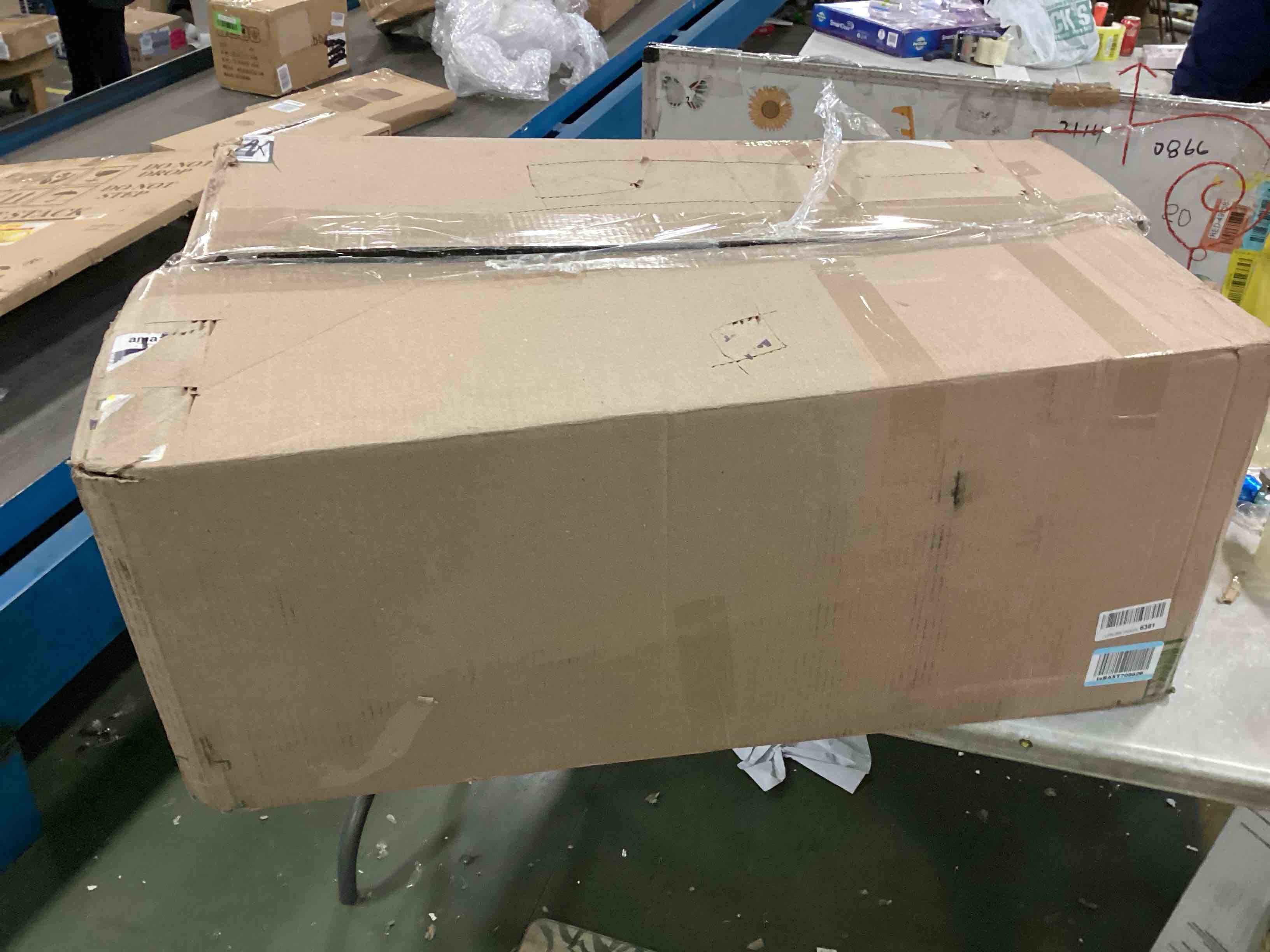 https://s3.amazonaws.com/lotting-images-prod/bidfta/BLU5904789_1711135300654.jpeg
