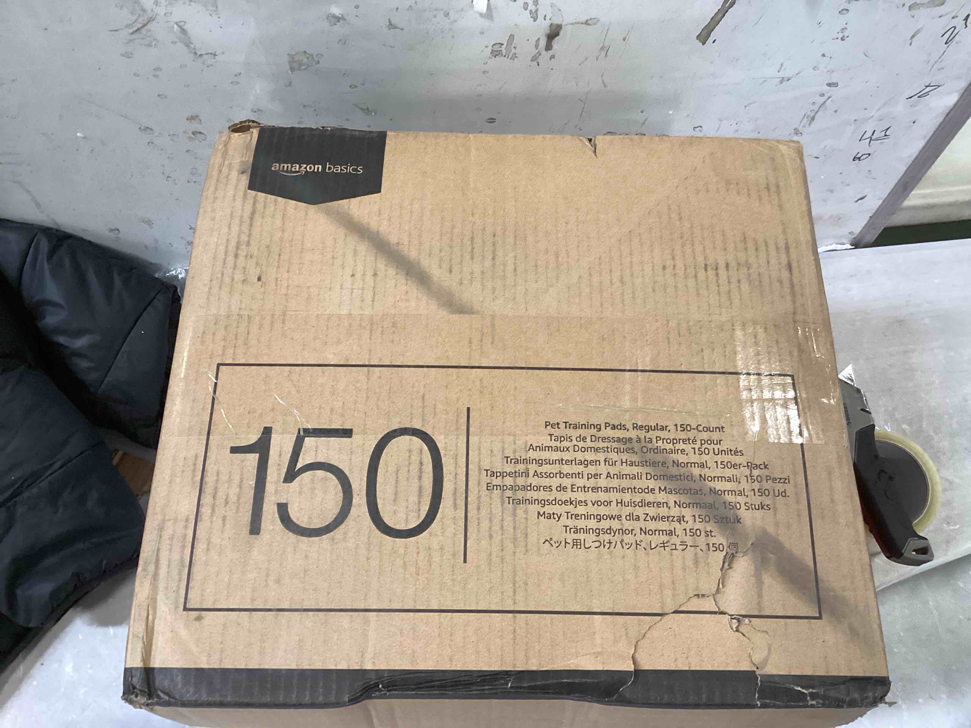 https://s3.amazonaws.com/lotting-images-prod/bidfta/BLU5904901_1711207318727.jpeg