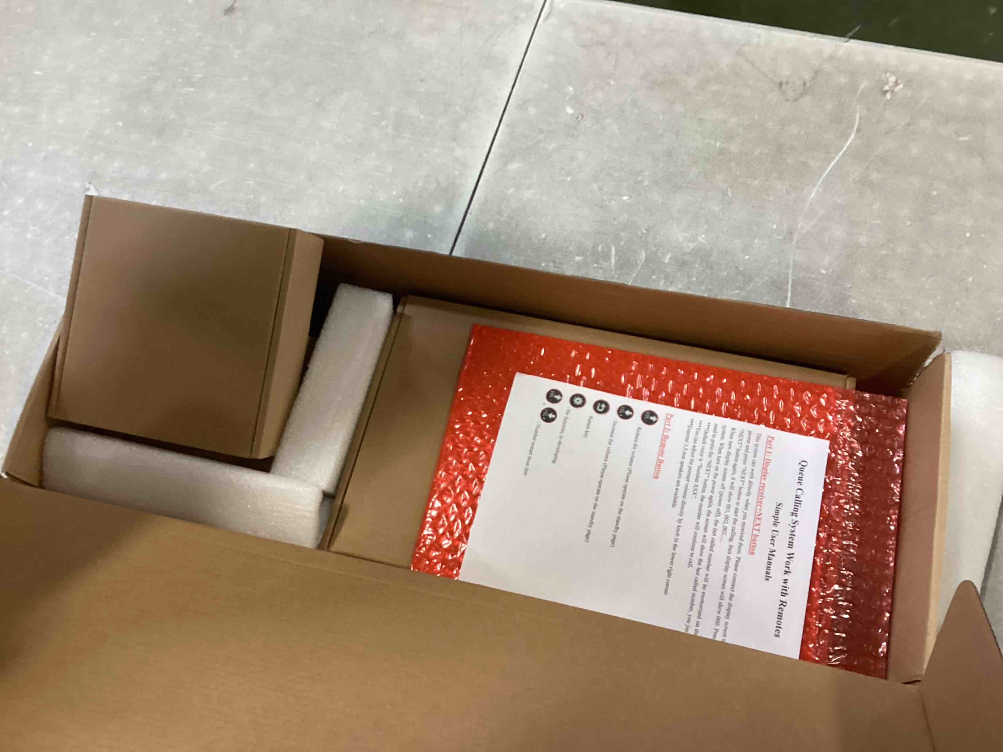 https://s3.amazonaws.com/lotting-images-prod/bidfta/BLU5905072_1711380252394.jpeg