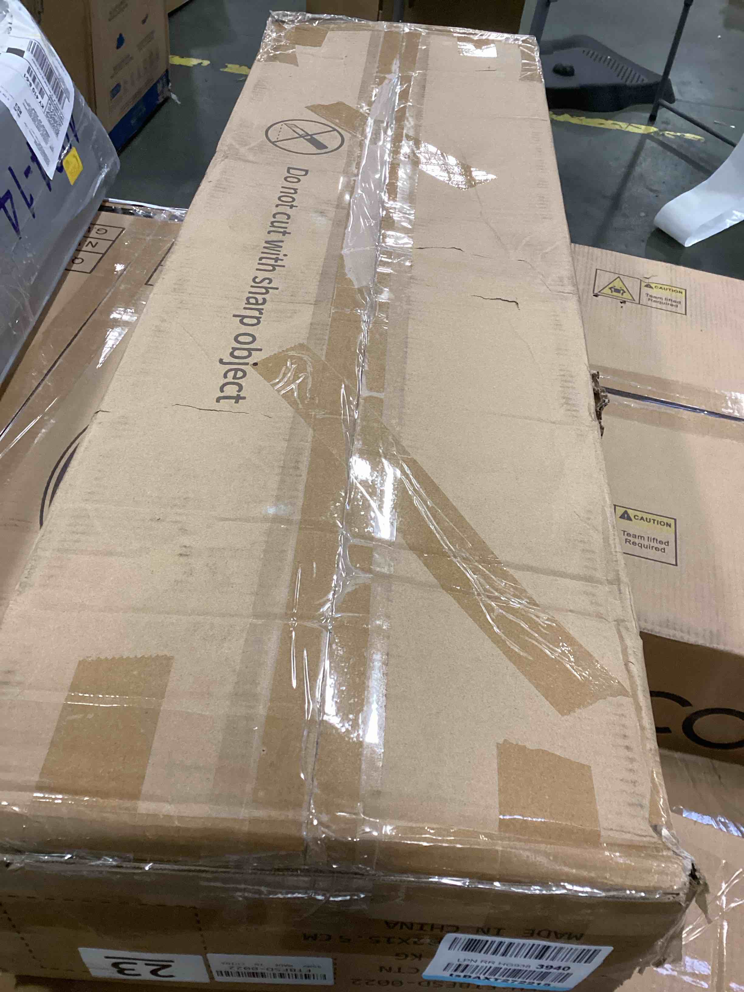 https://s3.amazonaws.com/lotting-images-prod/bidfta/BLU5906668_1712148238448.jpeg