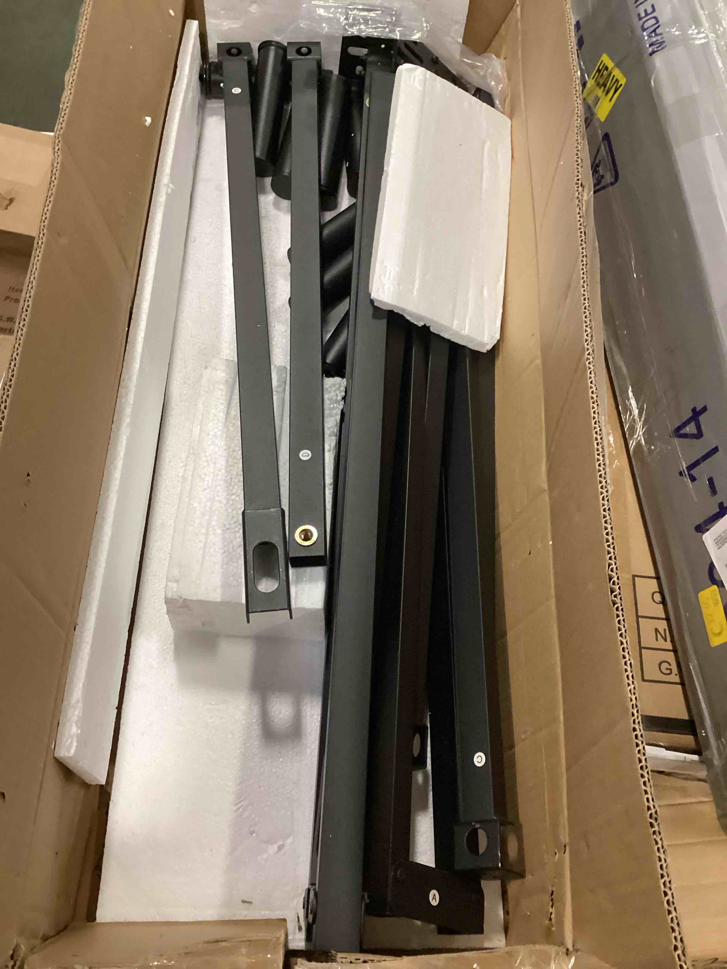https://s3.amazonaws.com/lotting-images-prod/bidfta/BLU5906668_1712148310124.jpeg