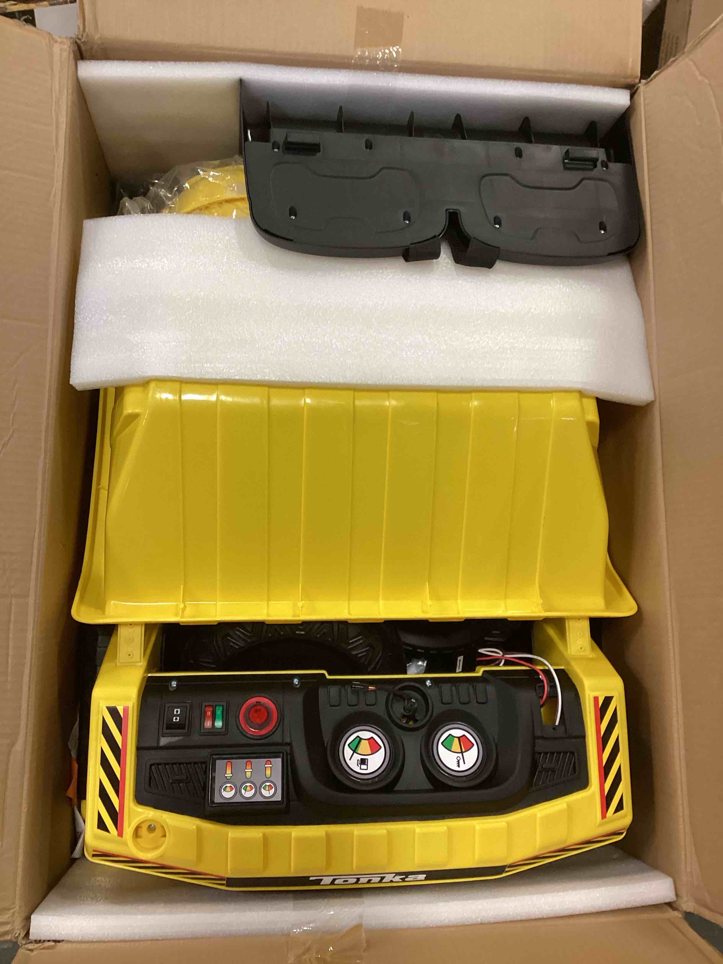 Huffy Tonka 12 Volt Dump Truck RideOn Toy