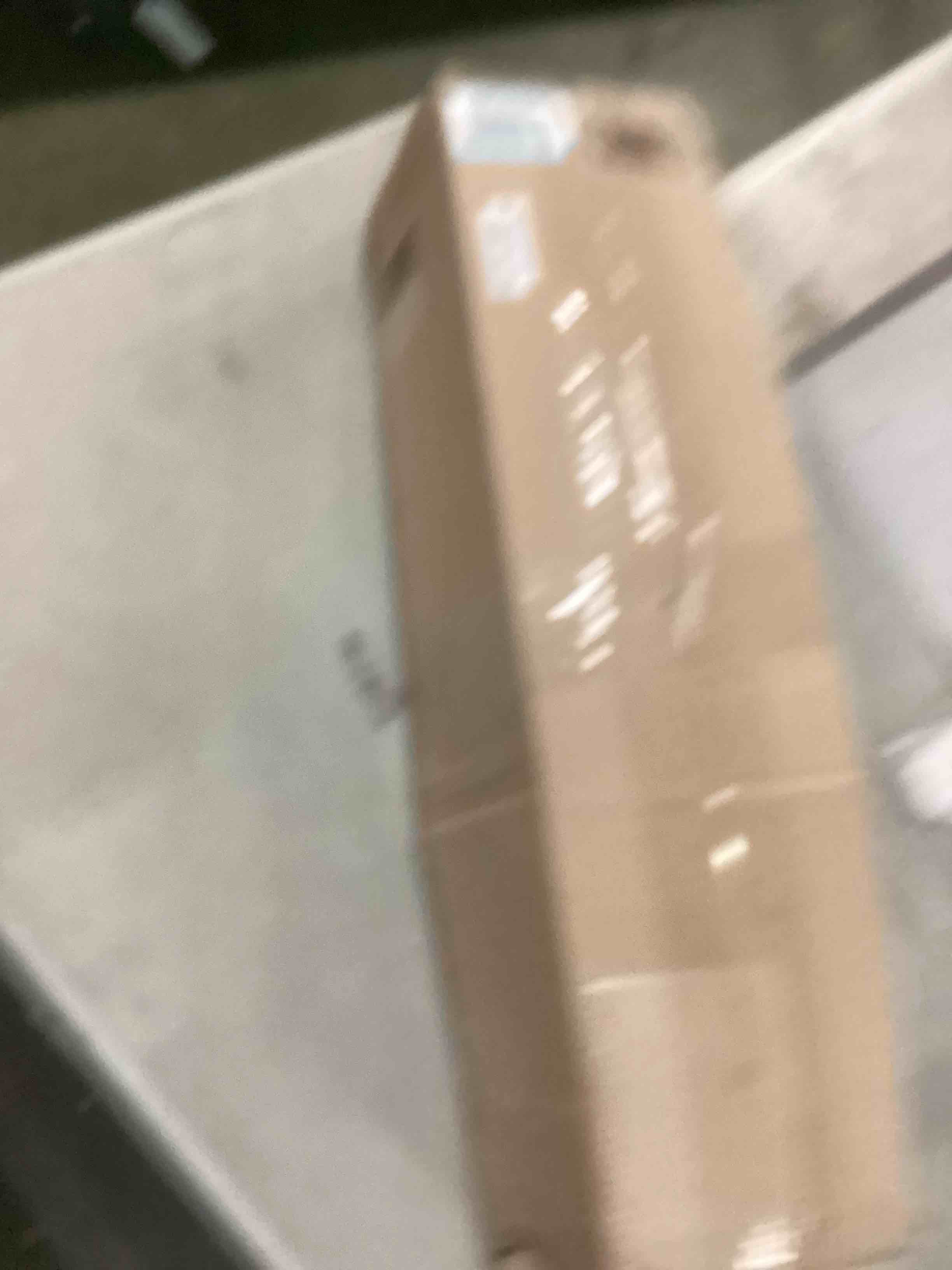 https://s3.amazonaws.com/lotting-images-prod/bidfta/BLU5907982_1711137245470.jpeg