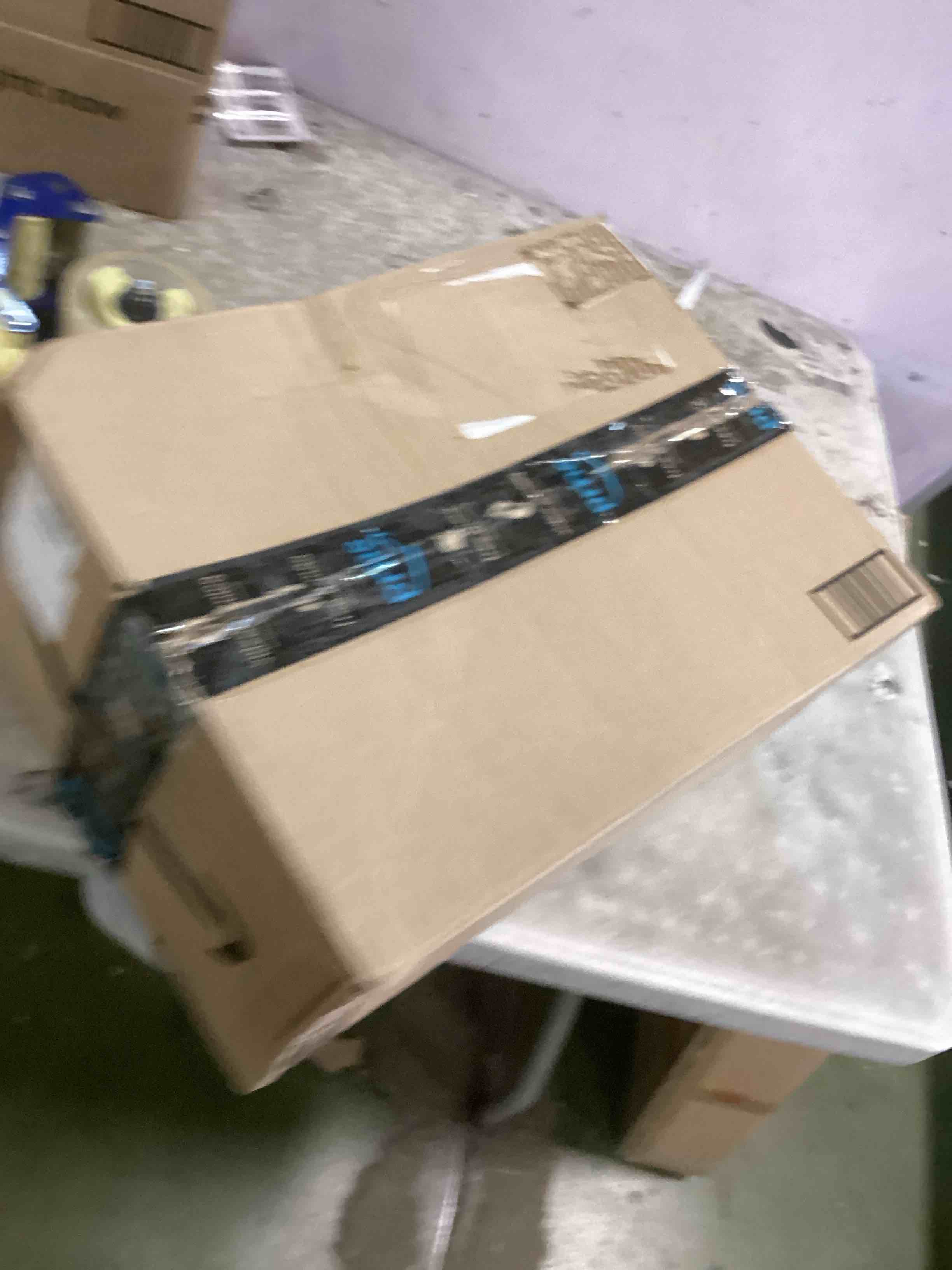 https://s3.amazonaws.com/lotting-images-prod/bidfta/BLU5908114_1711205887286.jpeg