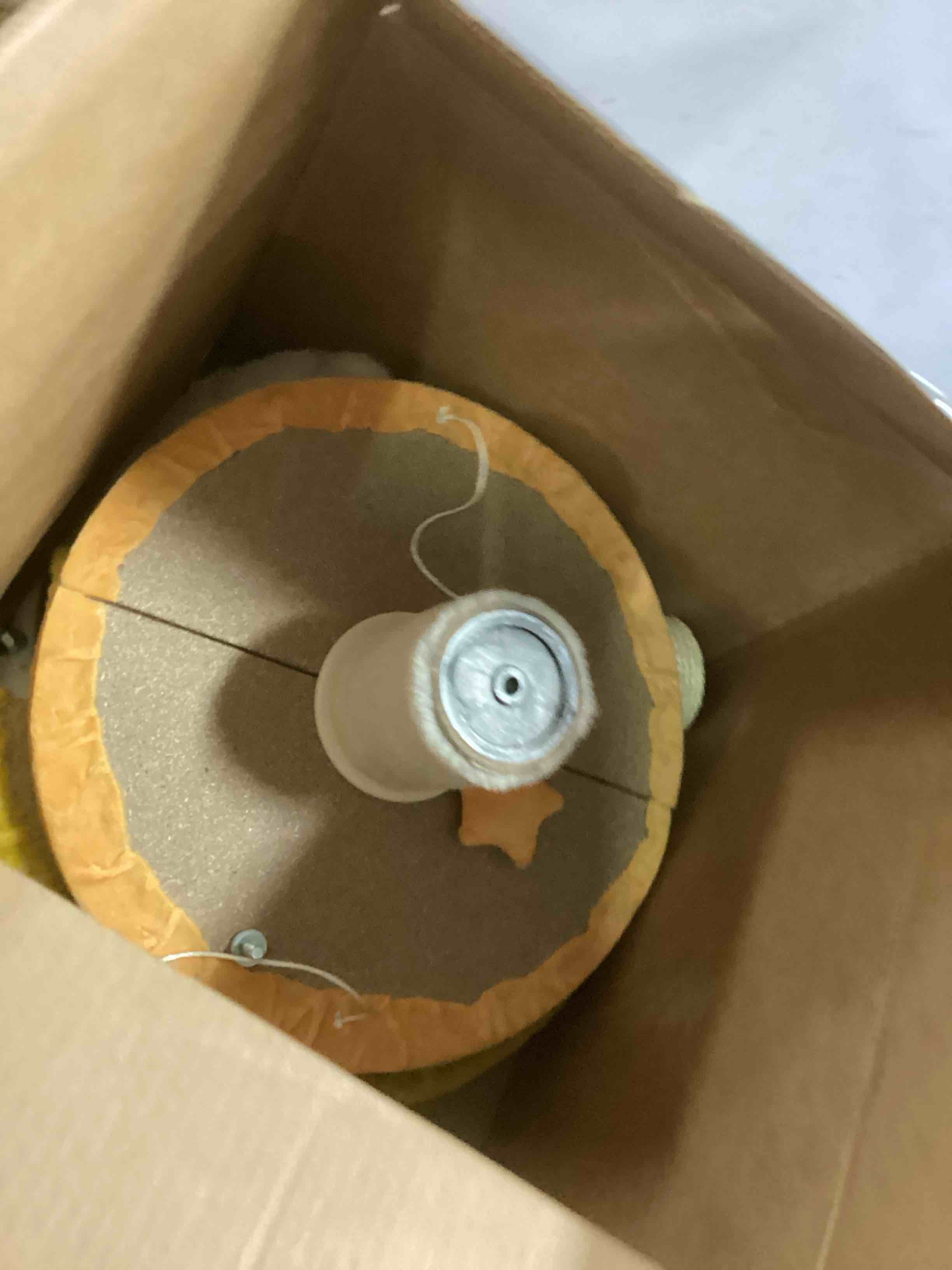 https://s3.amazonaws.com/lotting-images-prod/bidfta/BLU5908115_1711206024562.jpeg