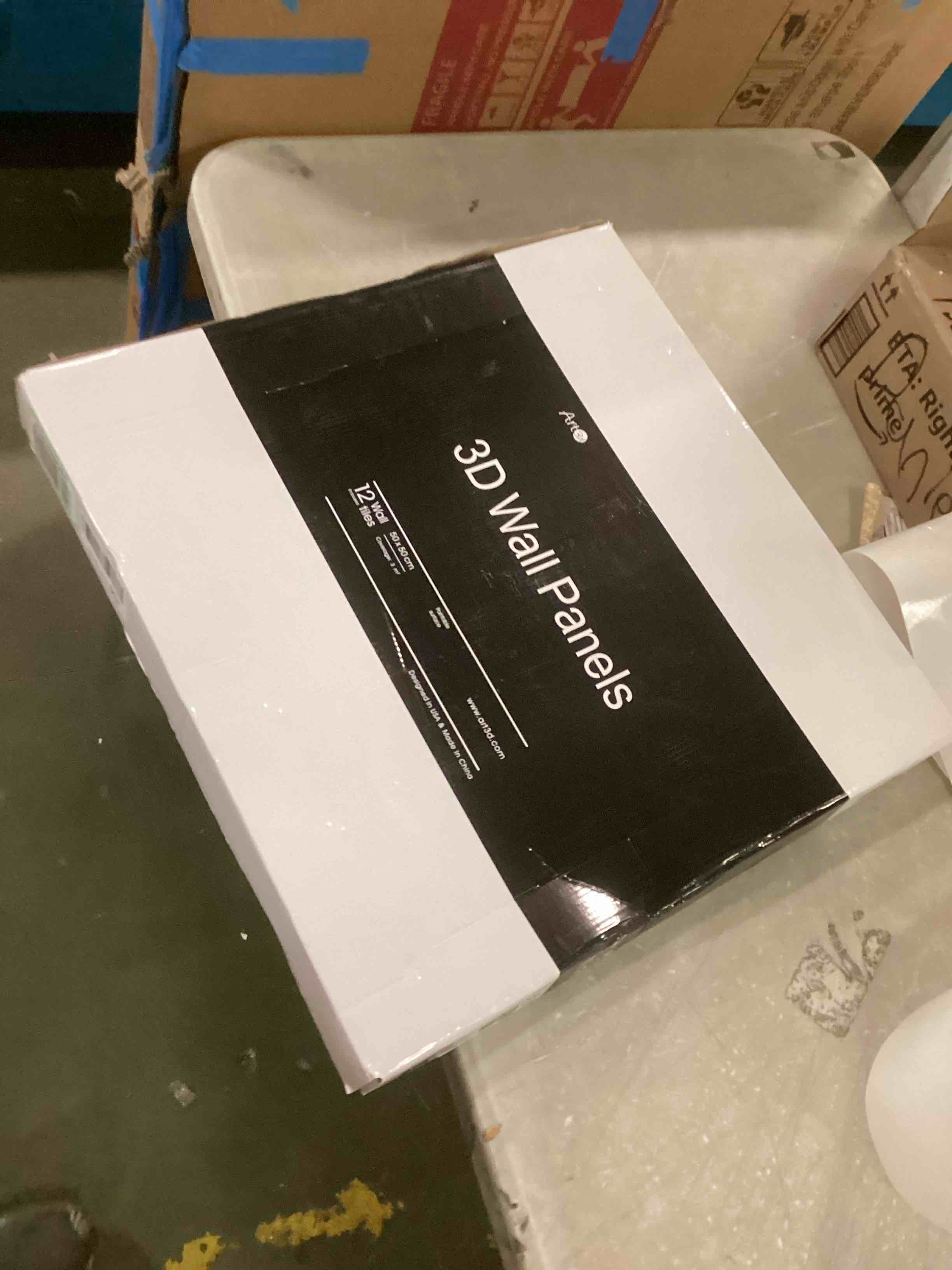 https://s3.amazonaws.com/lotting-images-prod/bidfta/BLU5908308_1711374643217.jpeg
