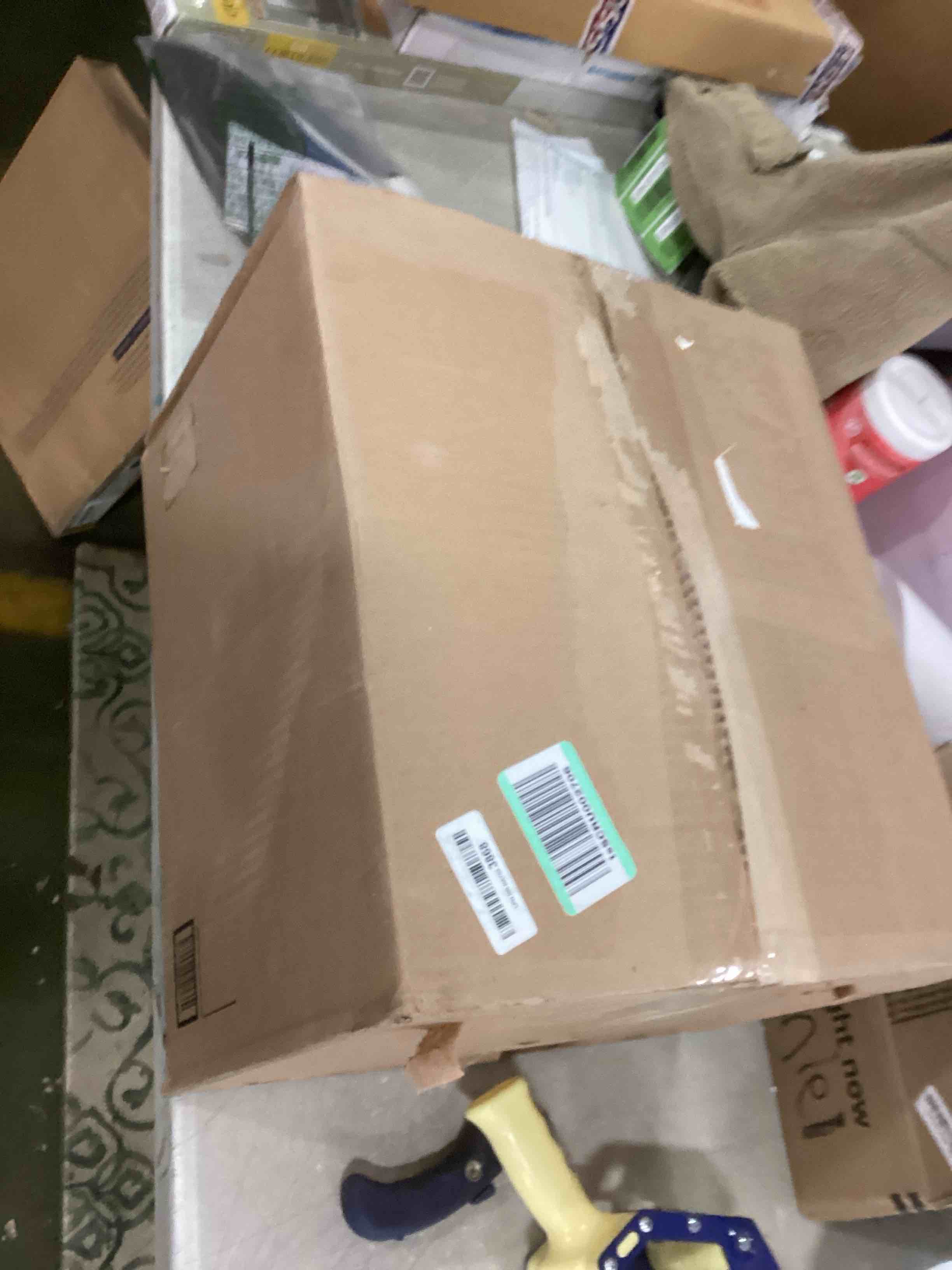 https://s3.amazonaws.com/lotting-images-prod/bidfta/BLU5908585_1711458686486.jpeg