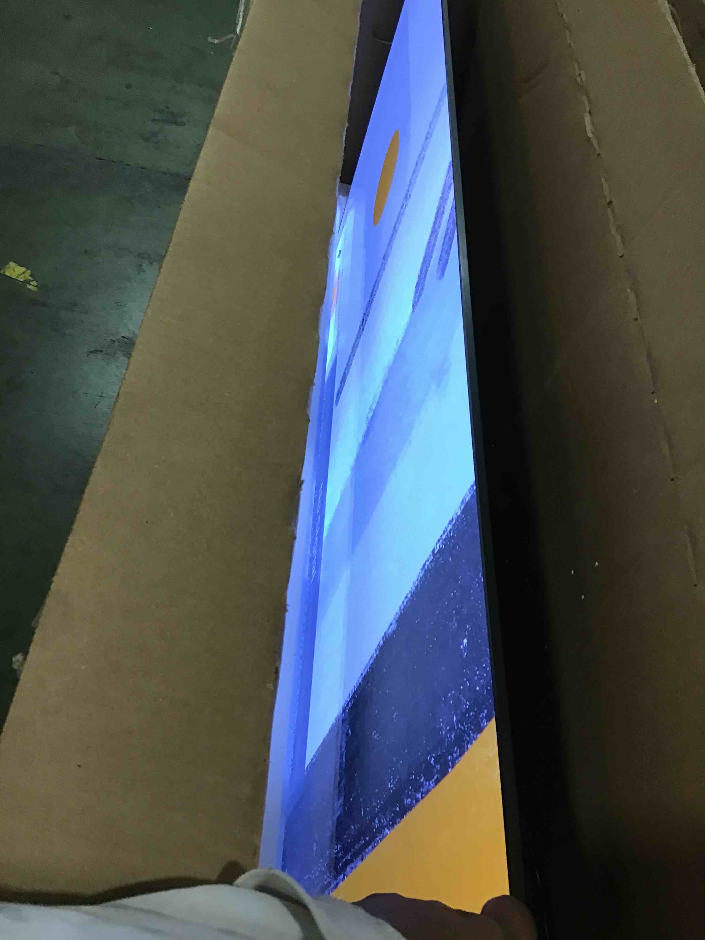 https://s3.amazonaws.com/lotting-images-prod/bidfta/BLU5908977_1712324921090.jpeg