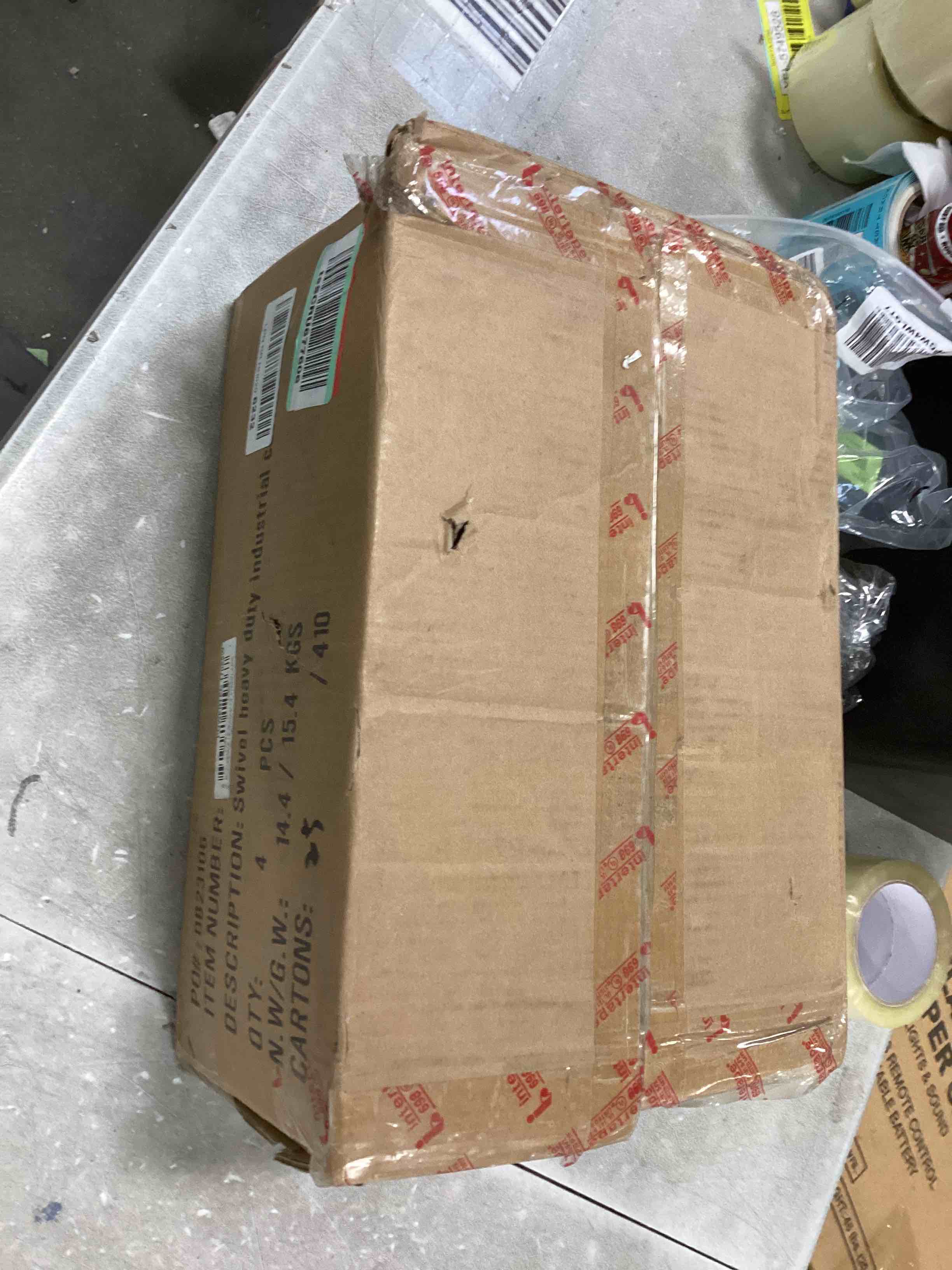 https://s3.amazonaws.com/lotting-images-prod/bidfta/BLU5909297_1712754350582.jpeg