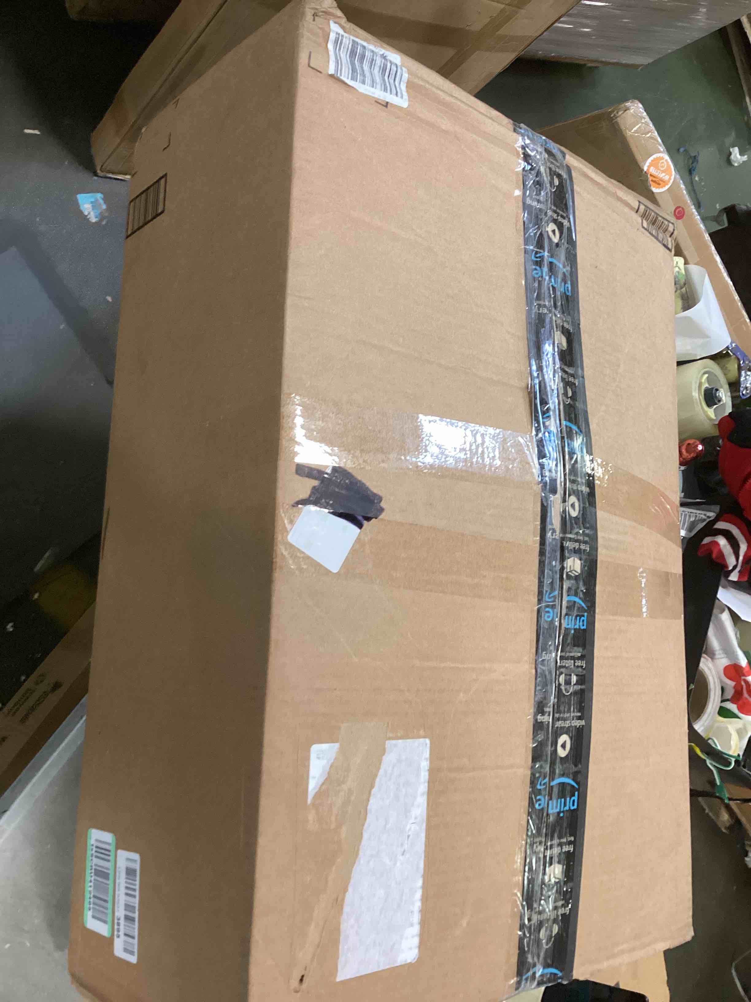https://s3.amazonaws.com/lotting-images-prod/bidfta/BLU5909456_1712769653683.jpeg