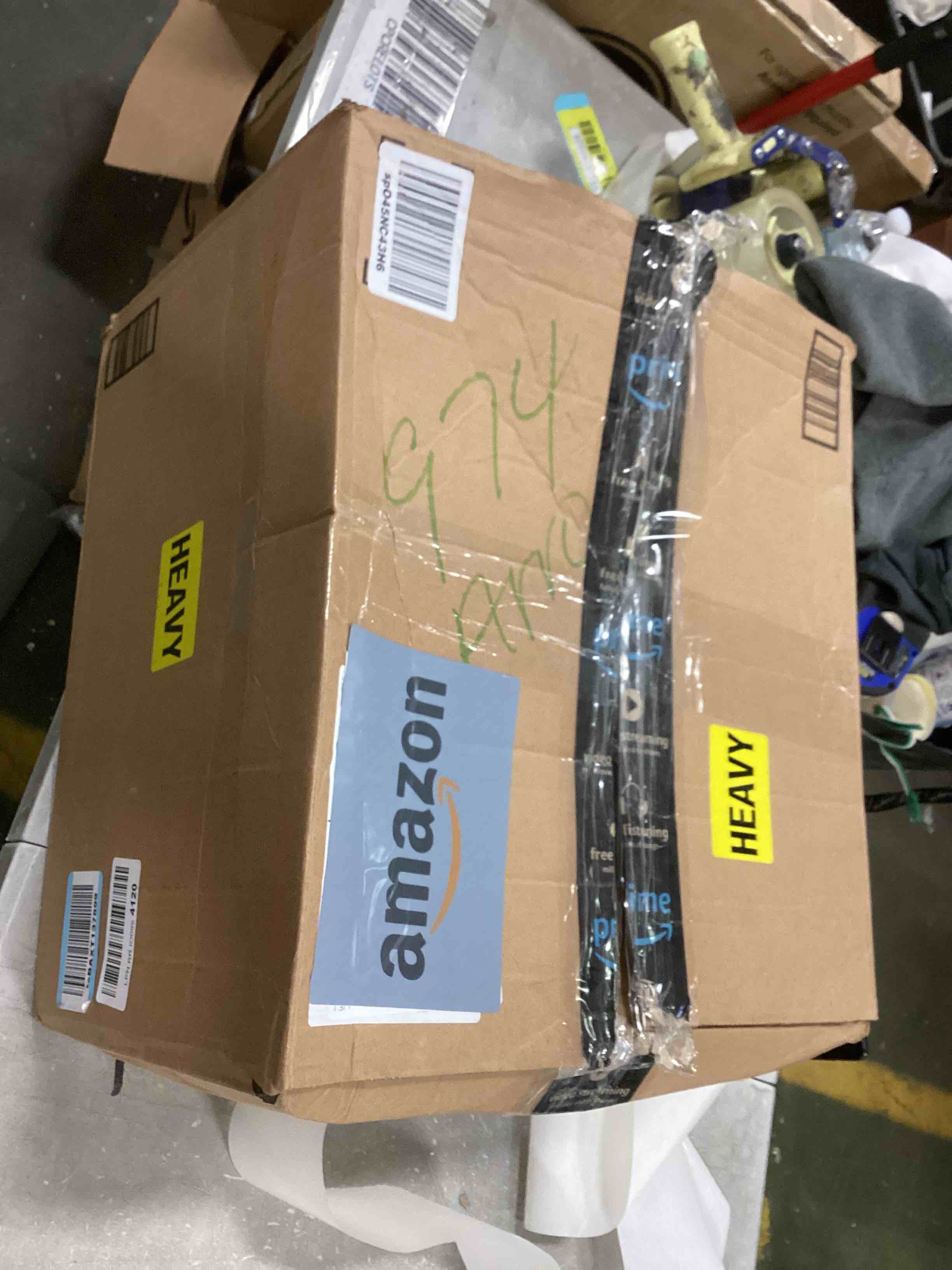 https://s3.amazonaws.com/lotting-images-prod/bidfta/BLU5909664_1712847400741.jpeg