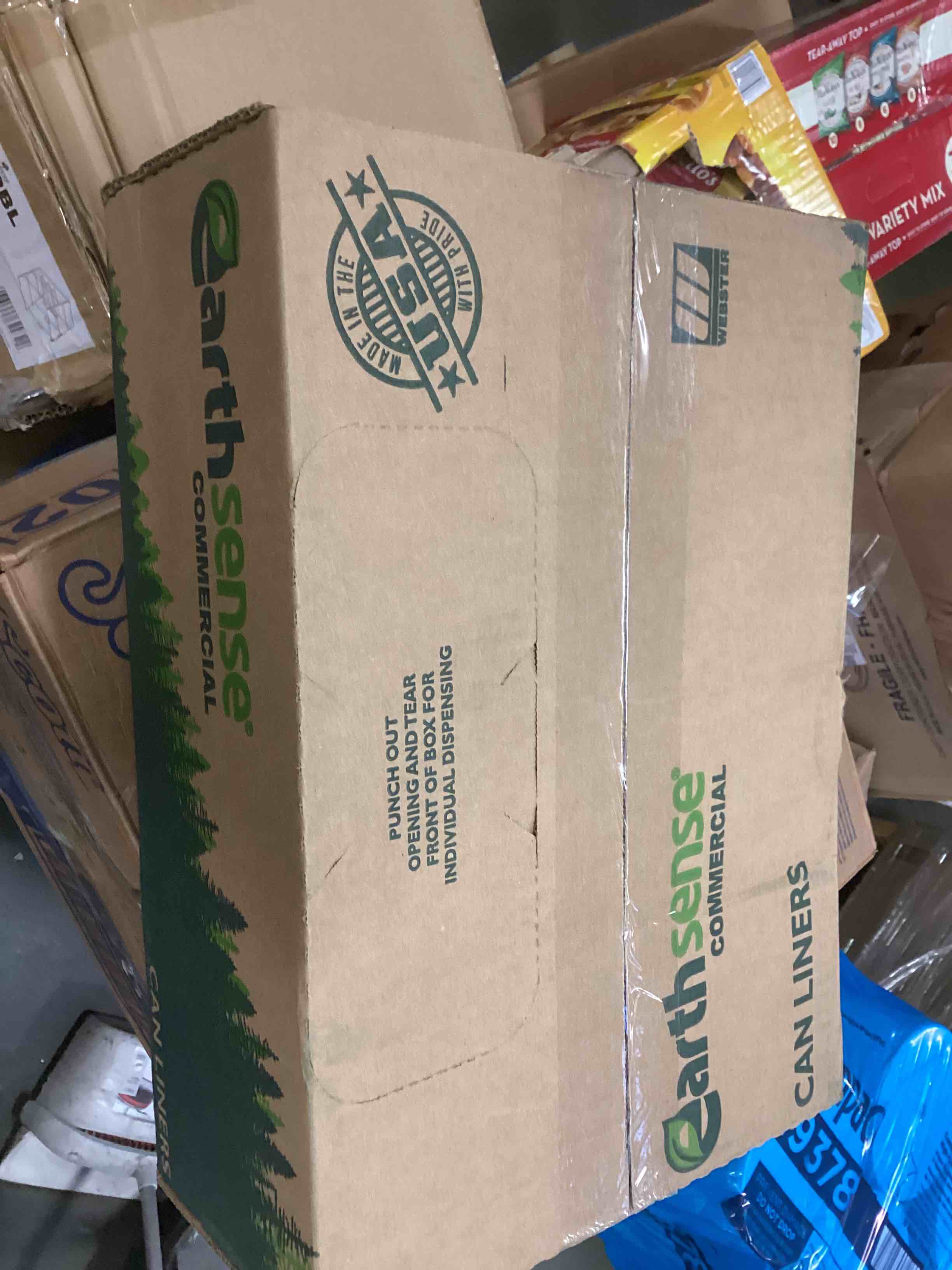 https://s3.amazonaws.com/lotting-images-prod/bidfta/BLU5909861_1712922526781.jpeg