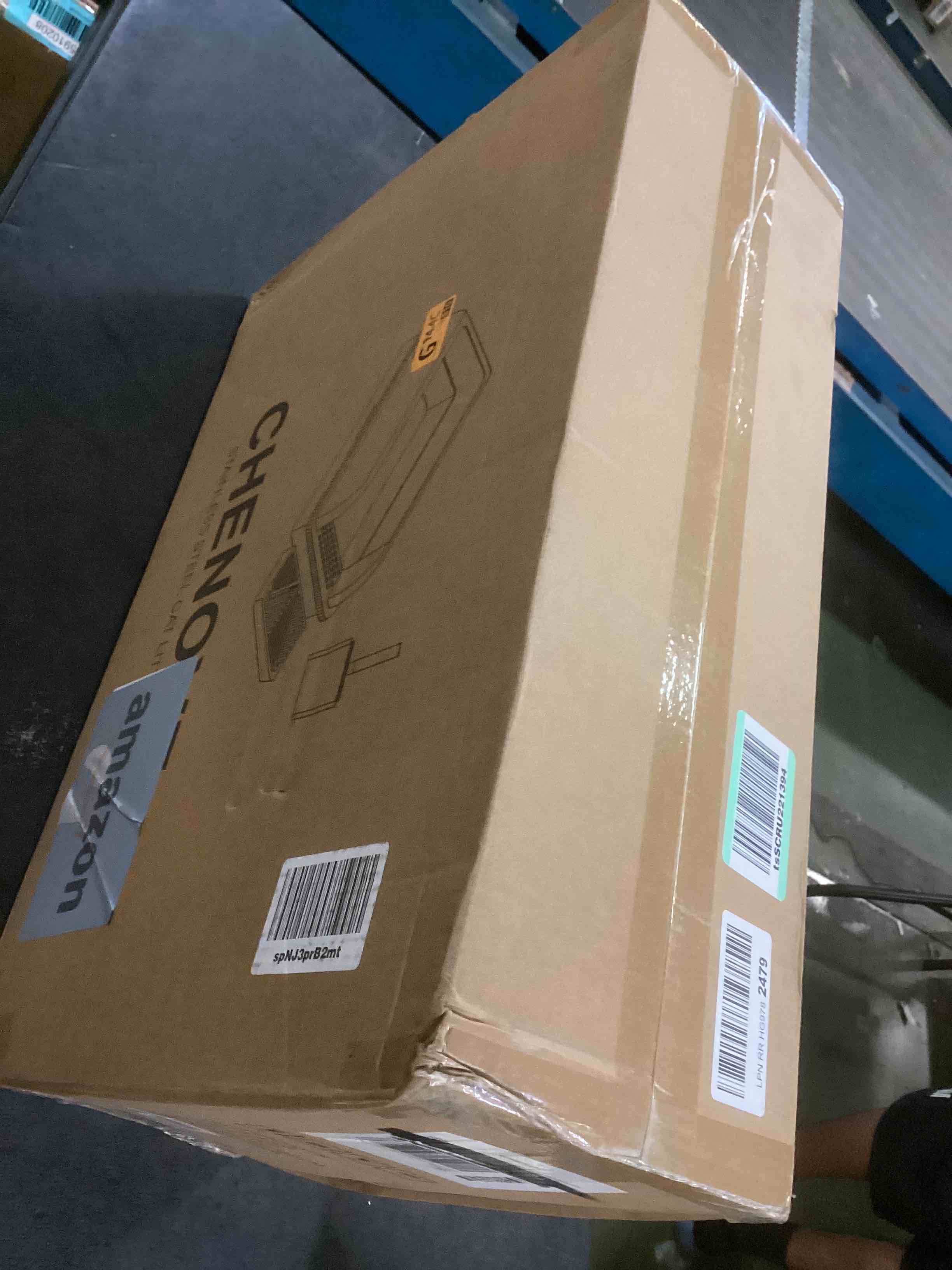 https://s3.amazonaws.com/lotting-images-prod/bidfta/BLU5910209_1713192989973.jpeg
