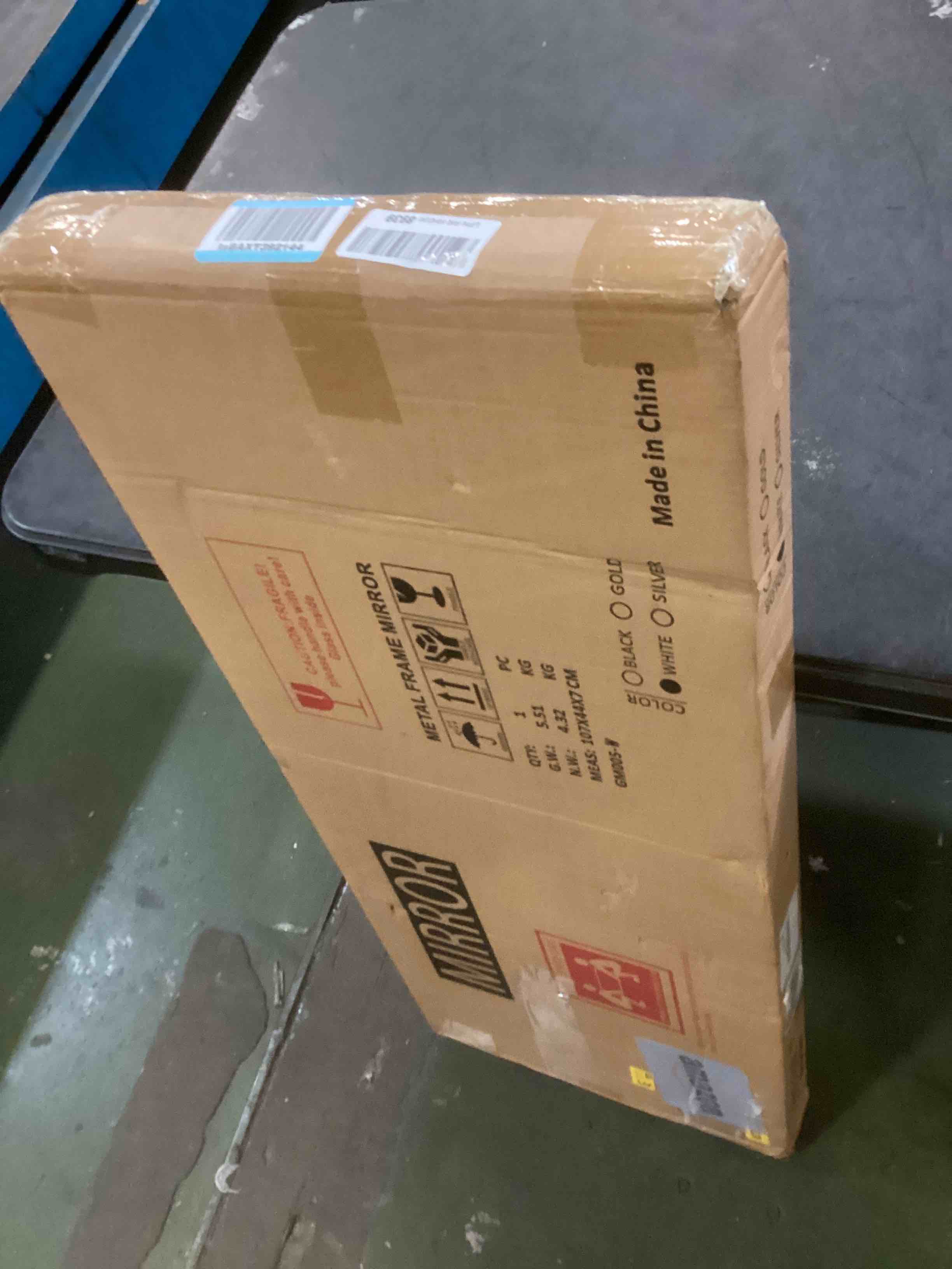 https://s3.amazonaws.com/lotting-images-prod/bidfta/BLU5910244_1713197262096.jpeg