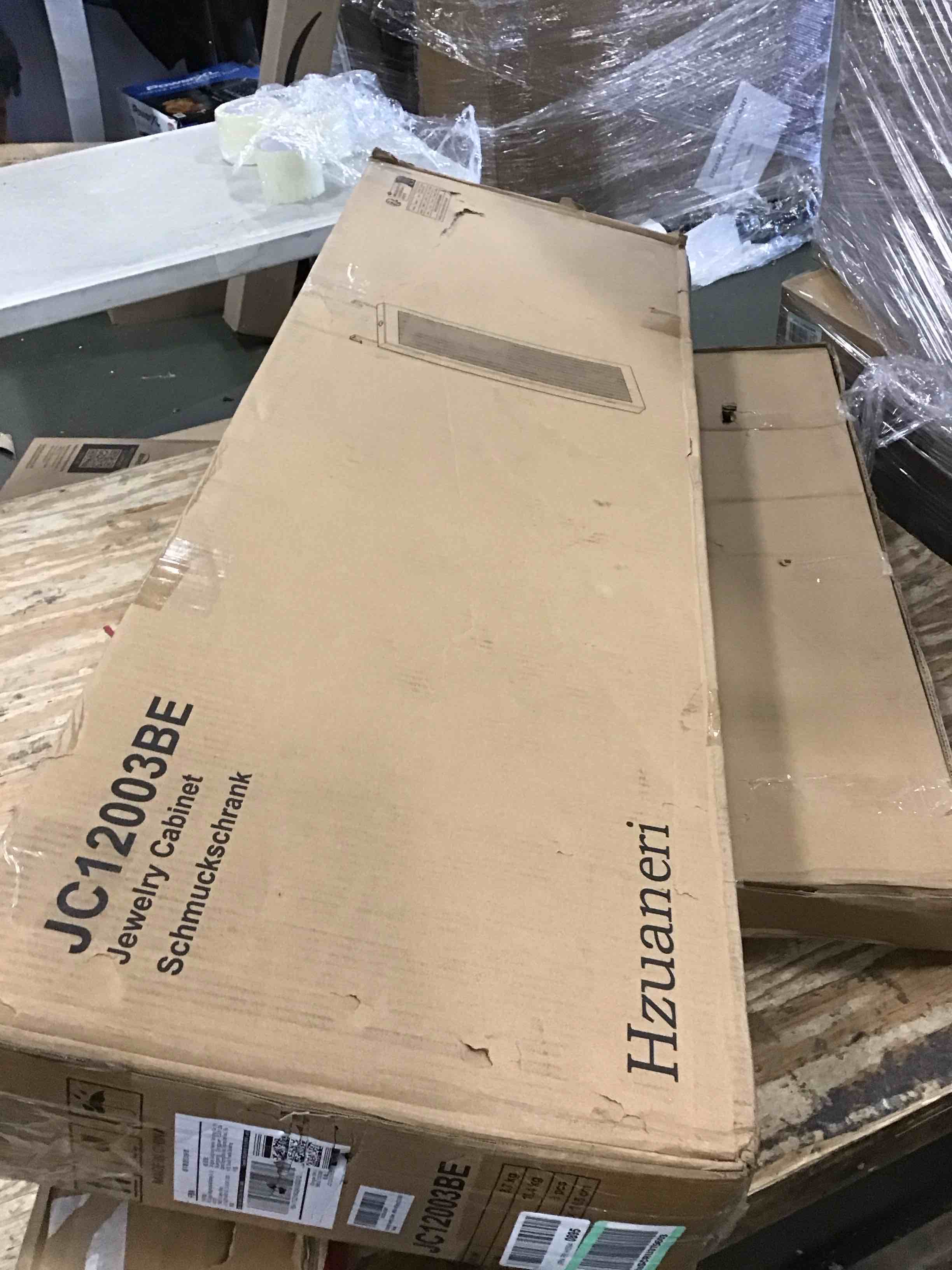 https://s3.amazonaws.com/lotting-images-prod/bidfta/BLU5910643_1710861306631.jpeg
