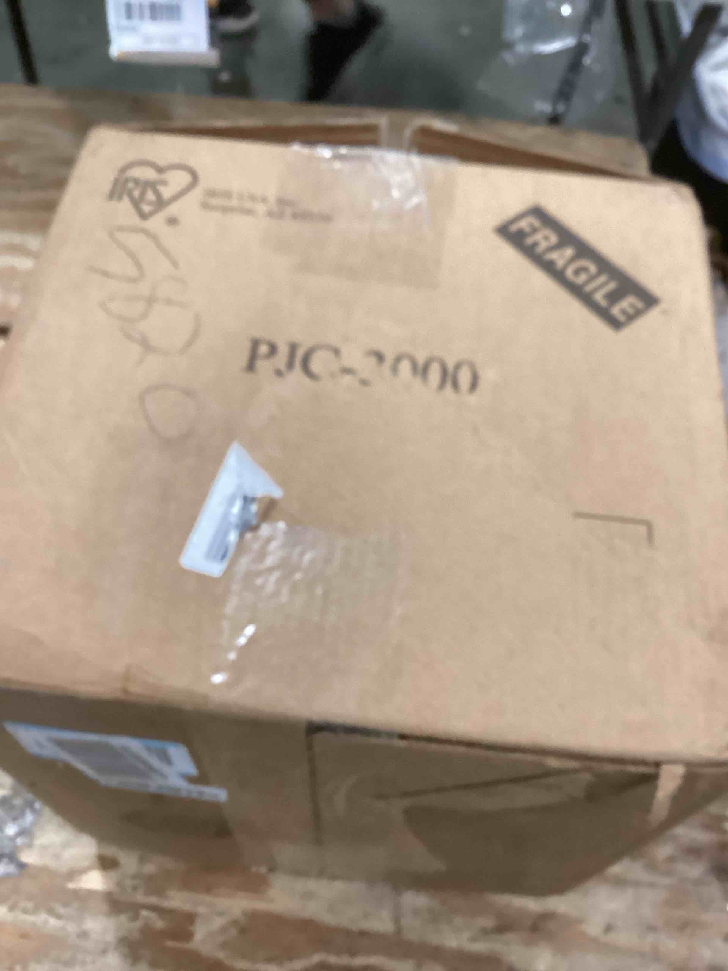https://s3.amazonaws.com/lotting-images-prod/bidfta/BLU5911158_1711106277032.jpeg