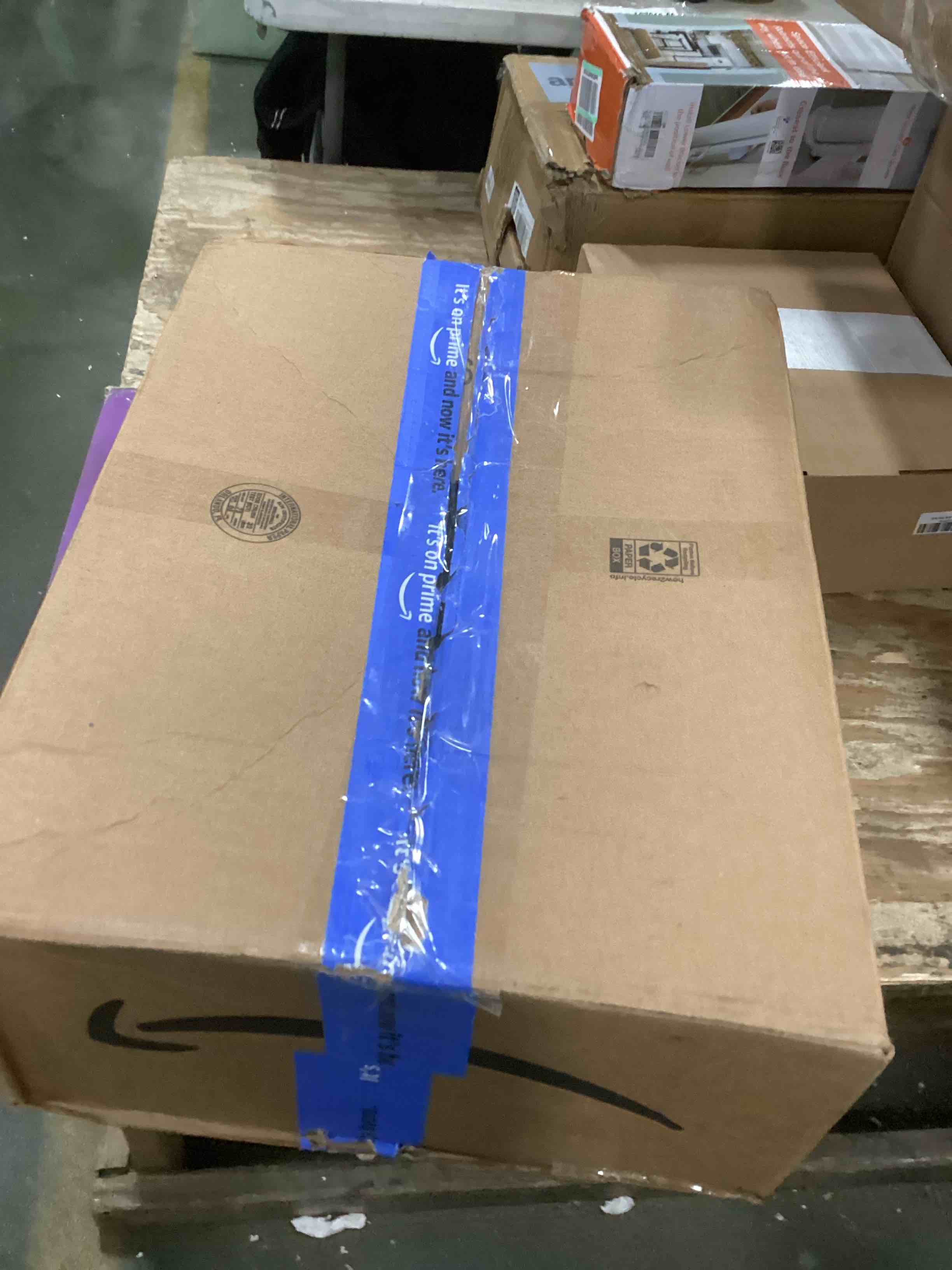 https://s3.amazonaws.com/lotting-images-prod/bidfta/BLU5911231_1711115681213.jpeg