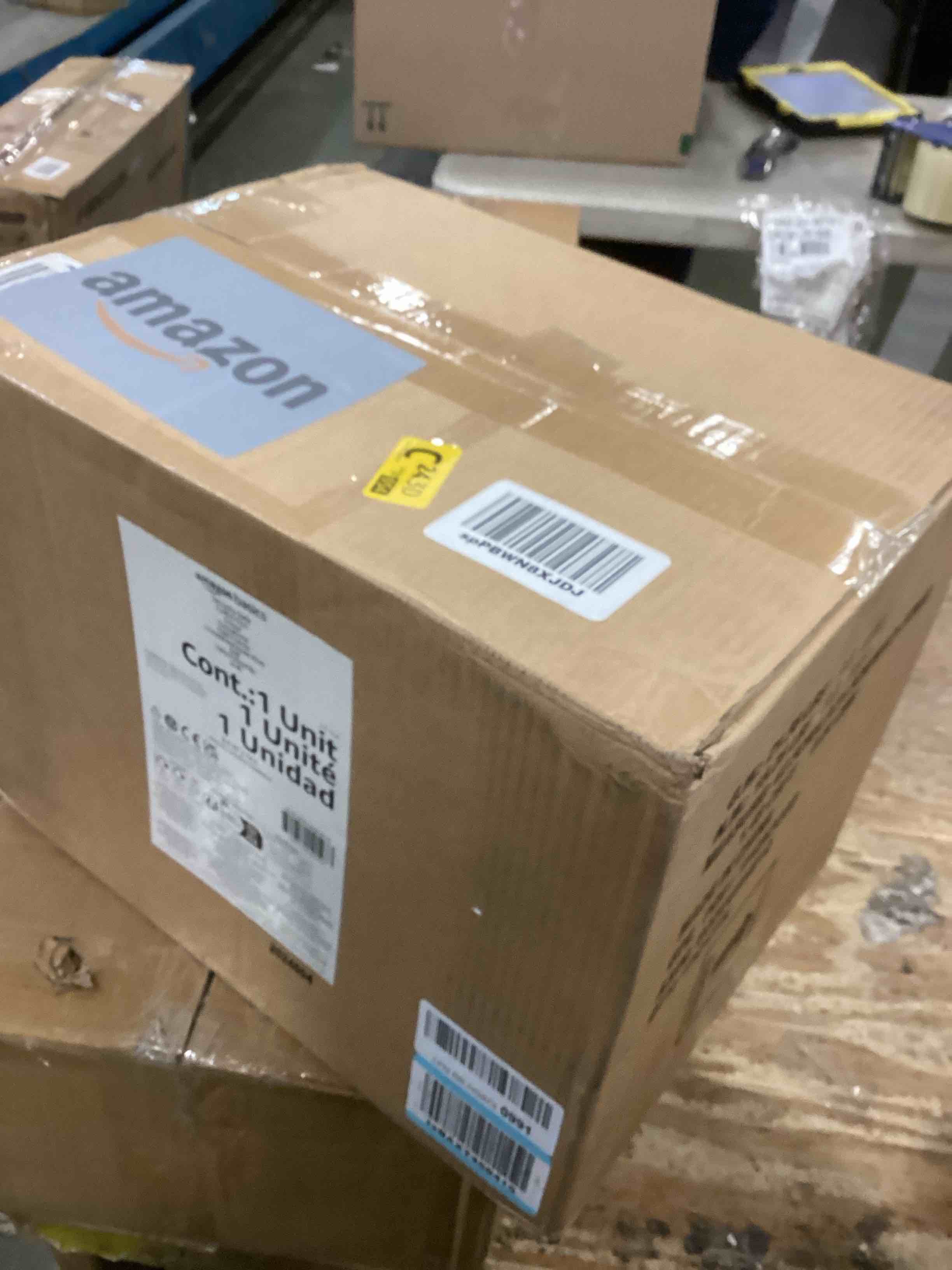 https://s3.amazonaws.com/lotting-images-prod/bidfta/BLU5911246_1711118824044.jpeg