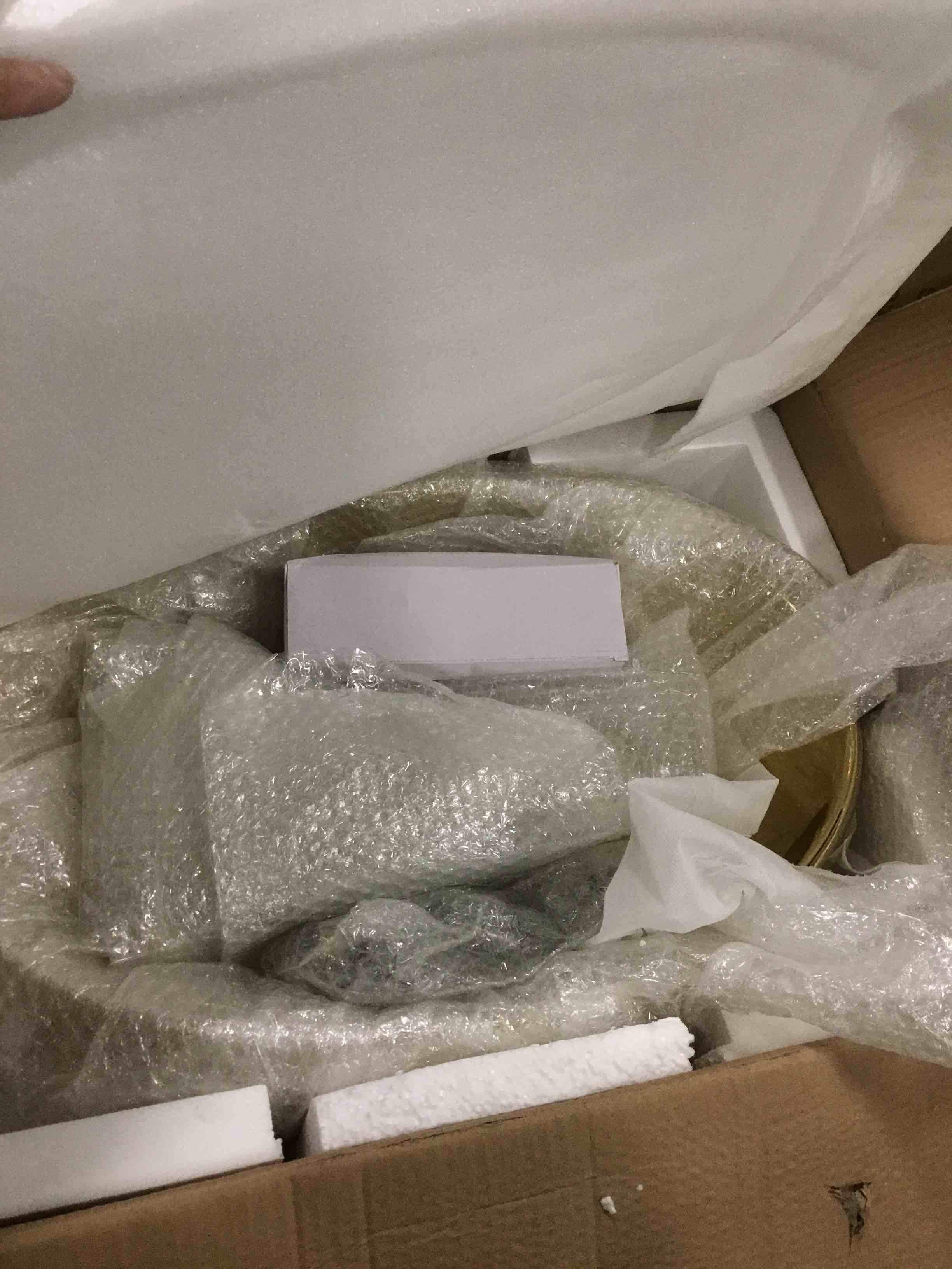 https://s3.amazonaws.com/lotting-images-prod/bidfta/BLU5911434_1711366977001.jpeg