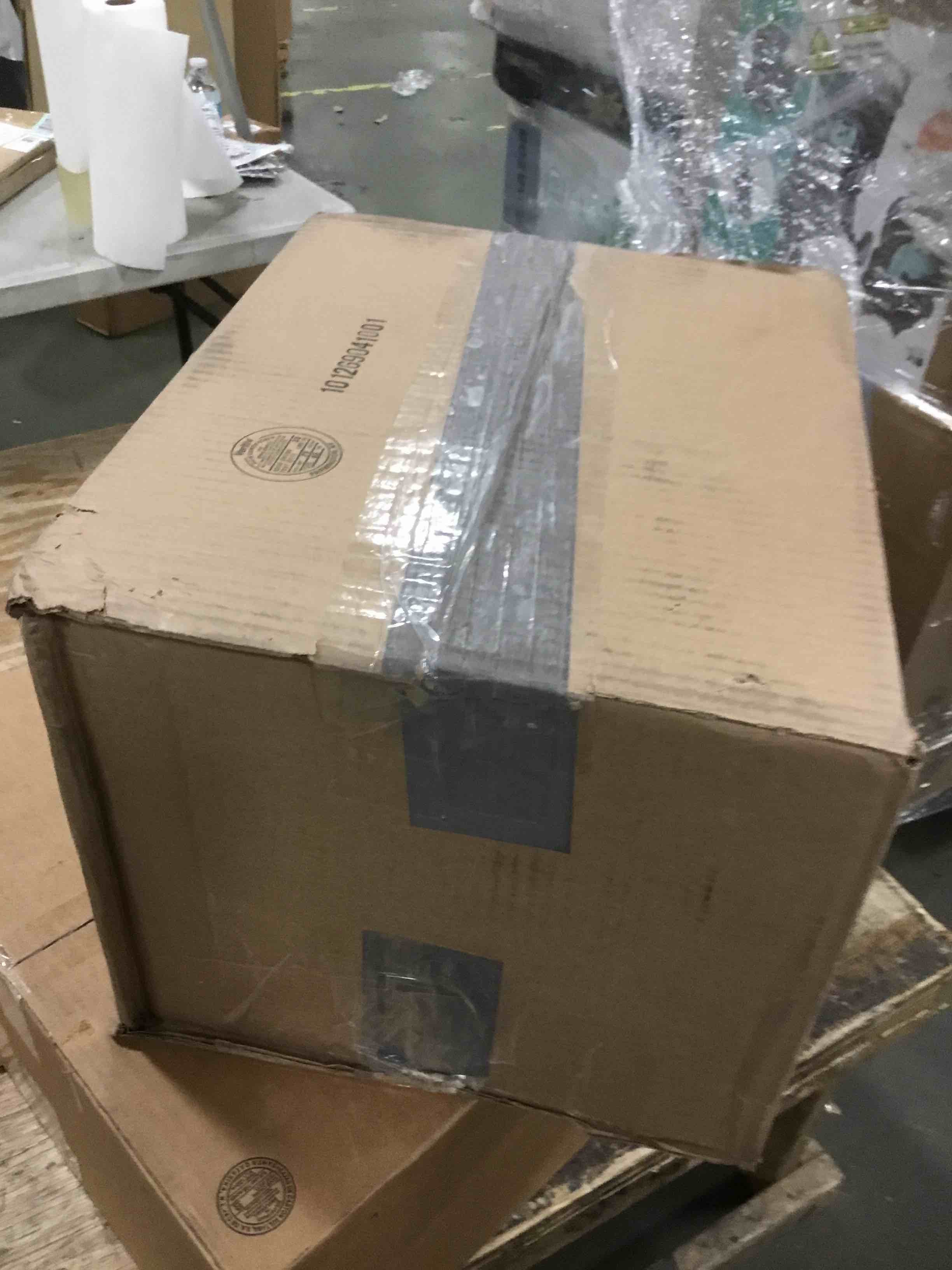 https://s3.amazonaws.com/lotting-images-prod/bidfta/BLU5911455_1711369558712.jpeg