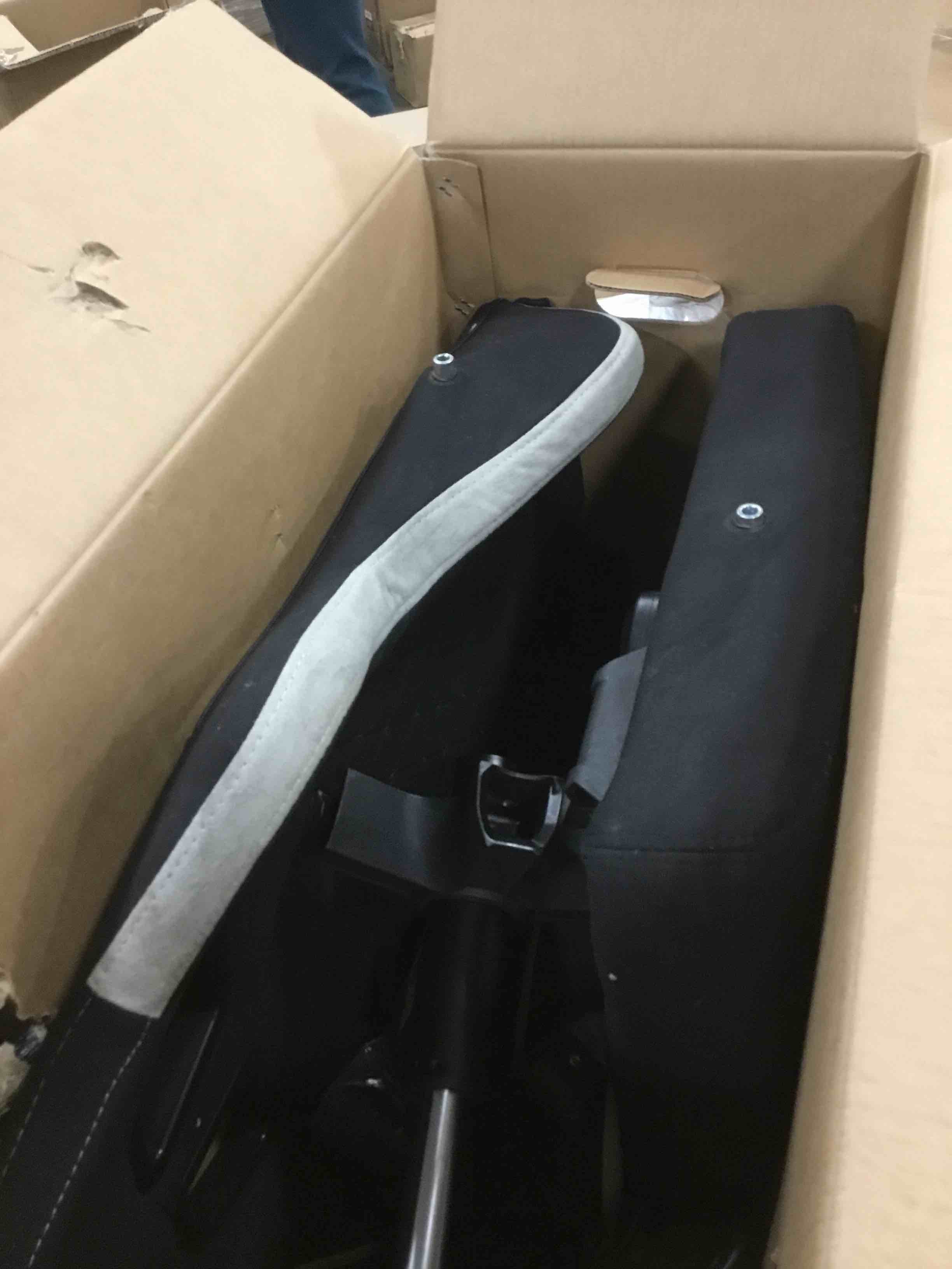 https://s3.amazonaws.com/lotting-images-prod/bidfta/BLU5911688_1711461163507.jpeg