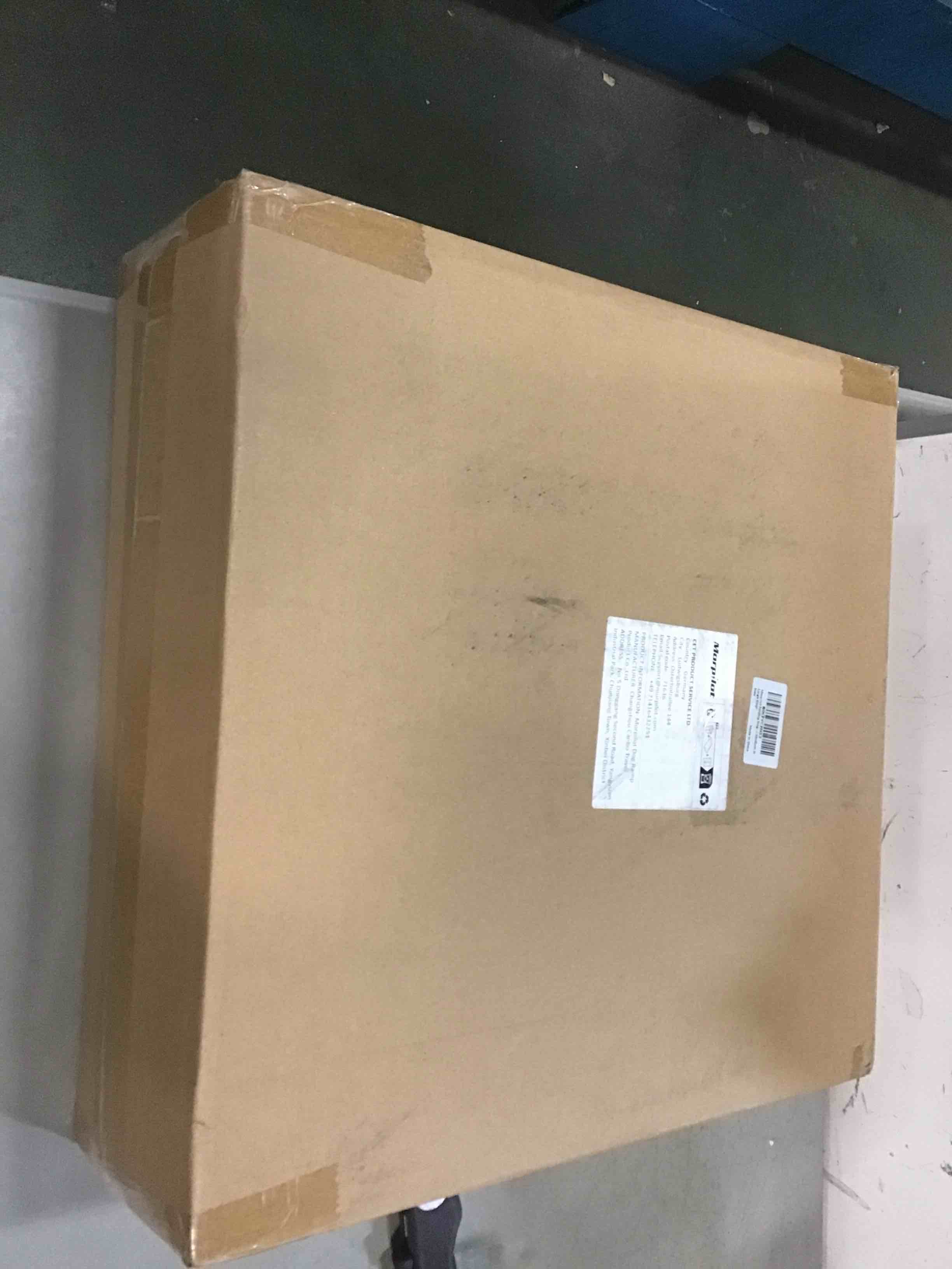 https://s3.amazonaws.com/lotting-images-prod/bidfta/BLU5912103_1709562426994.jpeg