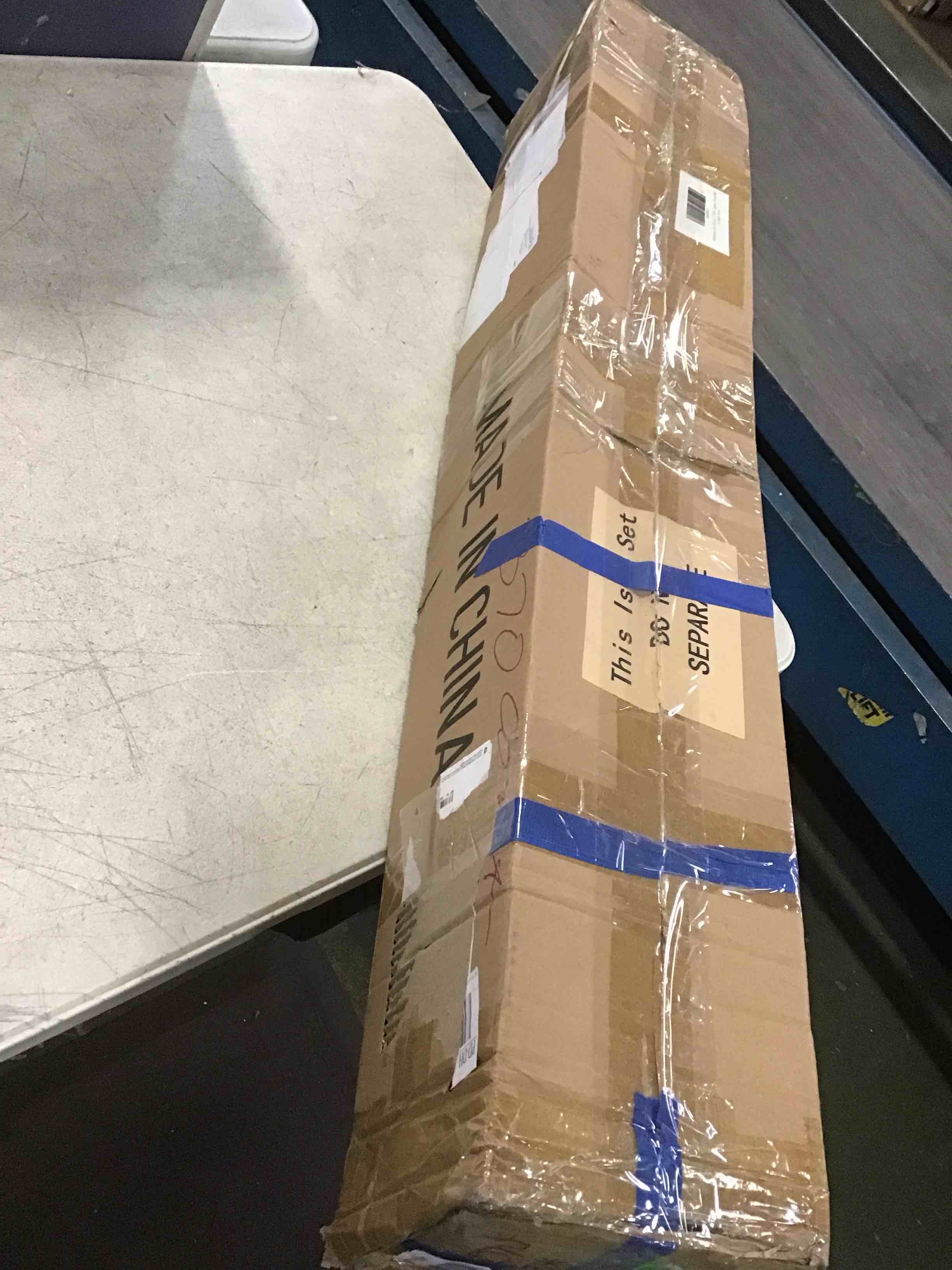 https://s3.amazonaws.com/lotting-images-prod/bidfta/BLU5912360_1709648239849.jpeg