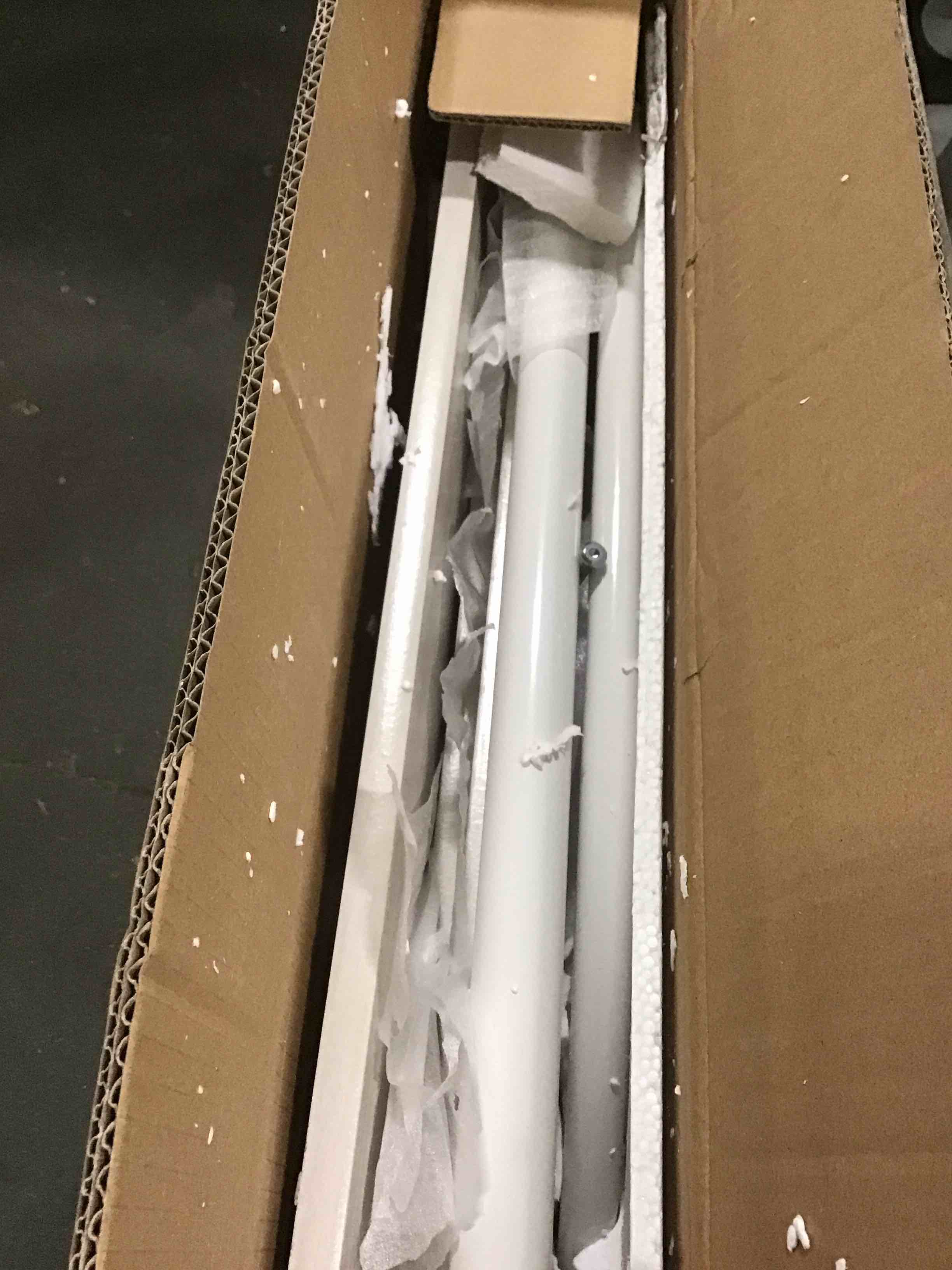 https://s3.amazonaws.com/lotting-images-prod/bidfta/BLU5912476_1709664453007.jpeg