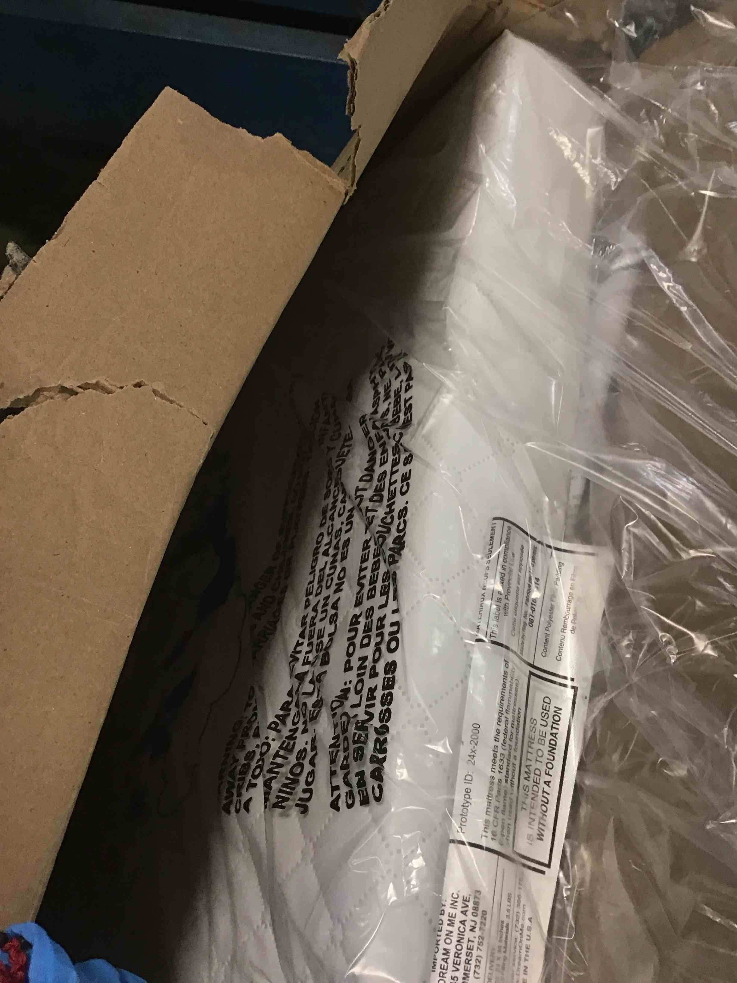 https://s3.amazonaws.com/lotting-images-prod/bidfta/BLU5912693_1709744099908.jpeg