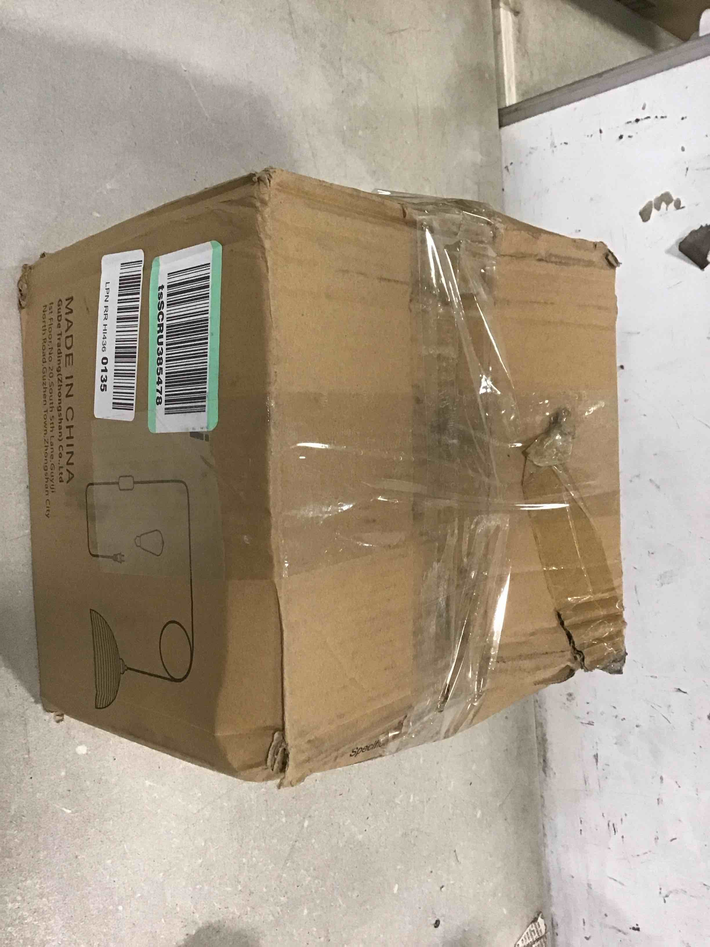 https://s3.amazonaws.com/lotting-images-prod/bidfta/BLU5912751_1709752653651.jpeg