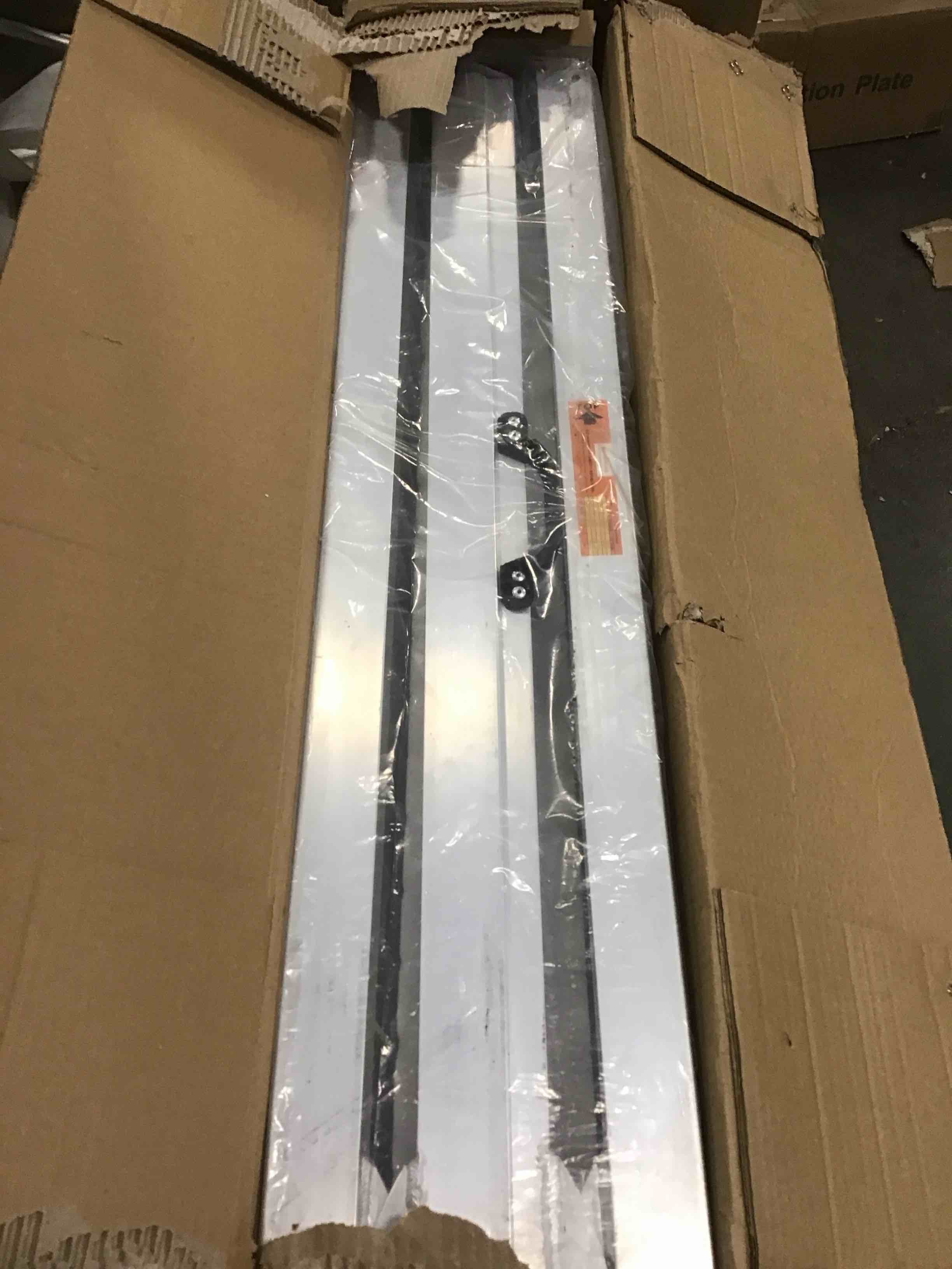 https://s3.amazonaws.com/lotting-images-prod/bidfta/BLU5912788_1709757023317.jpeg