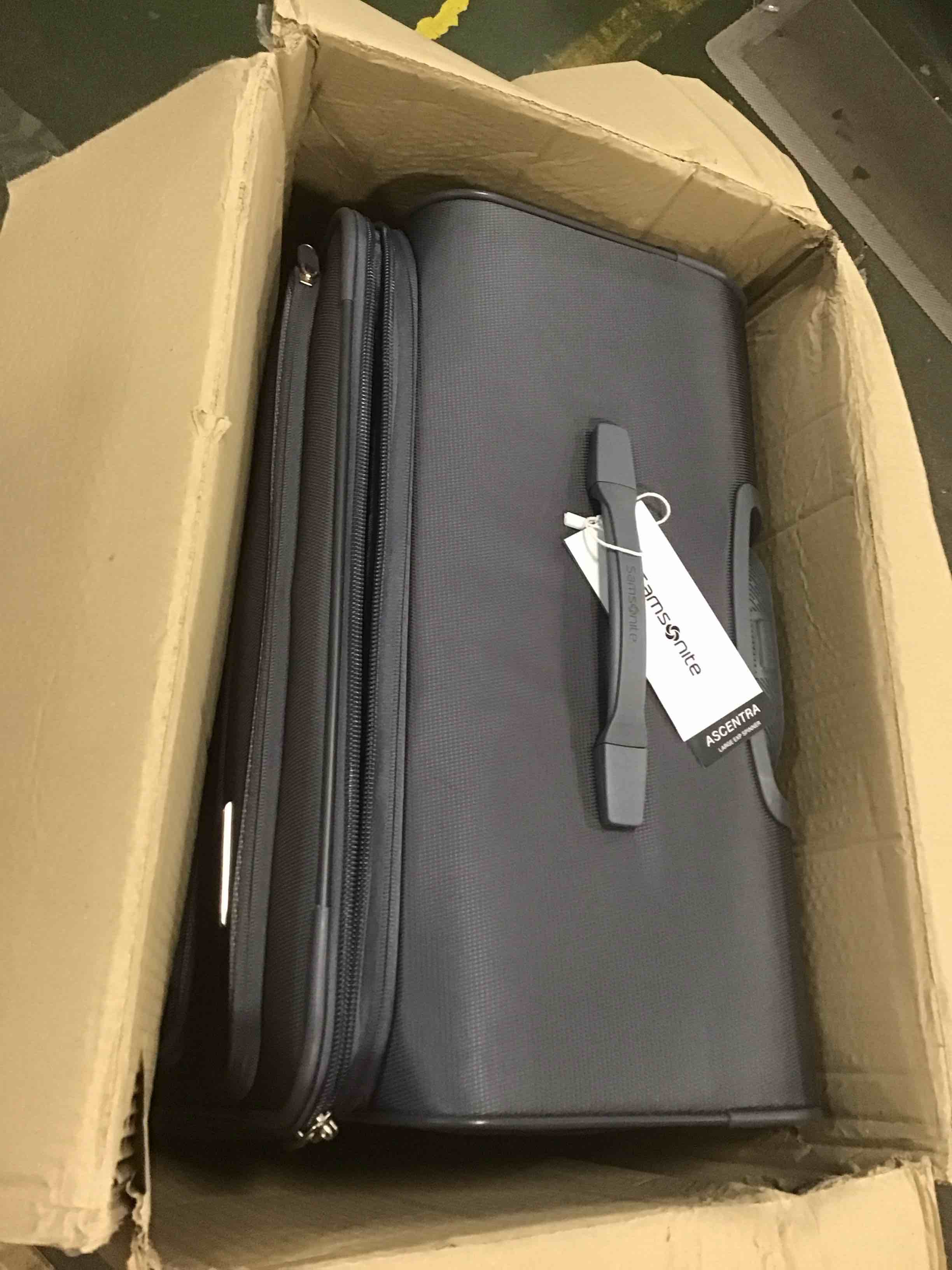 https://s3.amazonaws.com/lotting-images-prod/bidfta/BLU5912813_1709812258842.jpeg