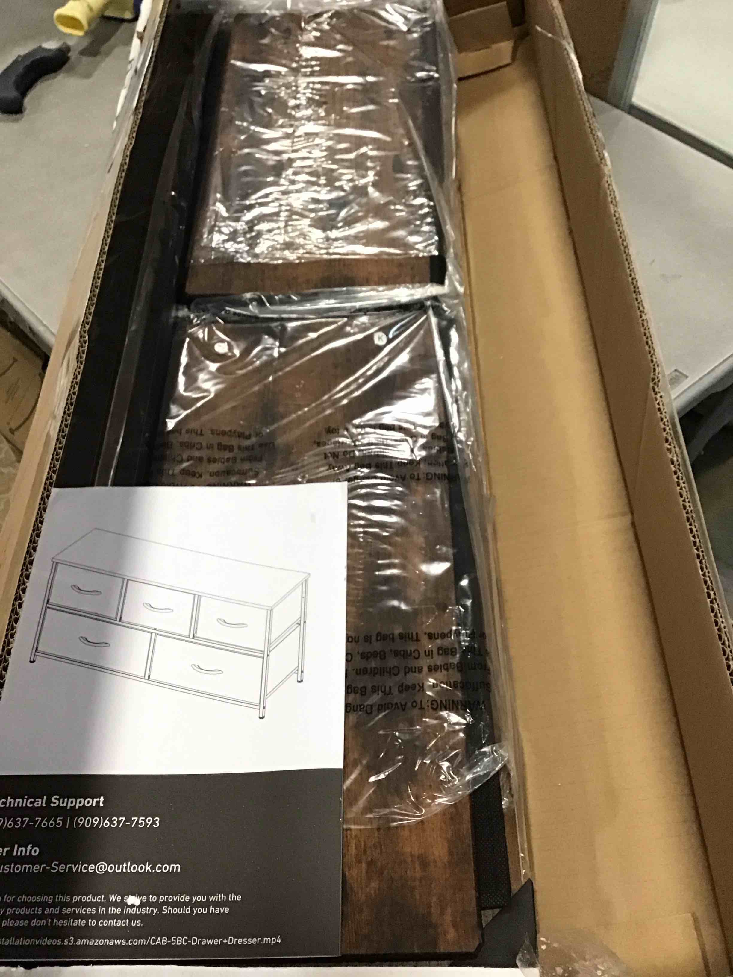 https://s3.amazonaws.com/lotting-images-prod/bidfta/BLU5913051_1709843263811.jpeg