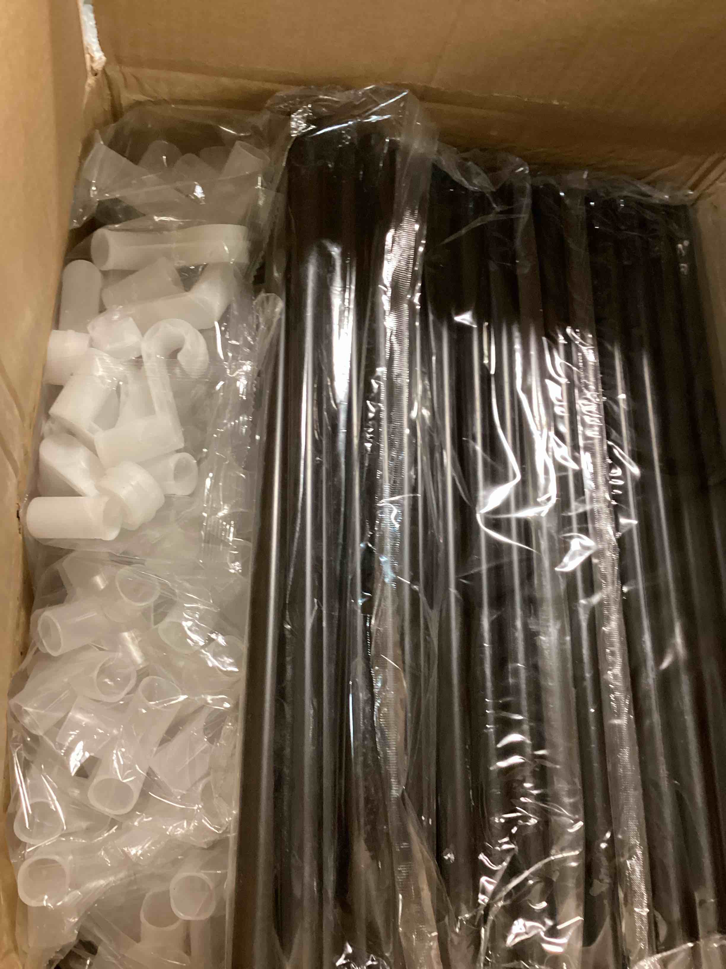 https://s3.amazonaws.com/lotting-images-prod/bidfta/BLU5914061_1717530777549.jpeg