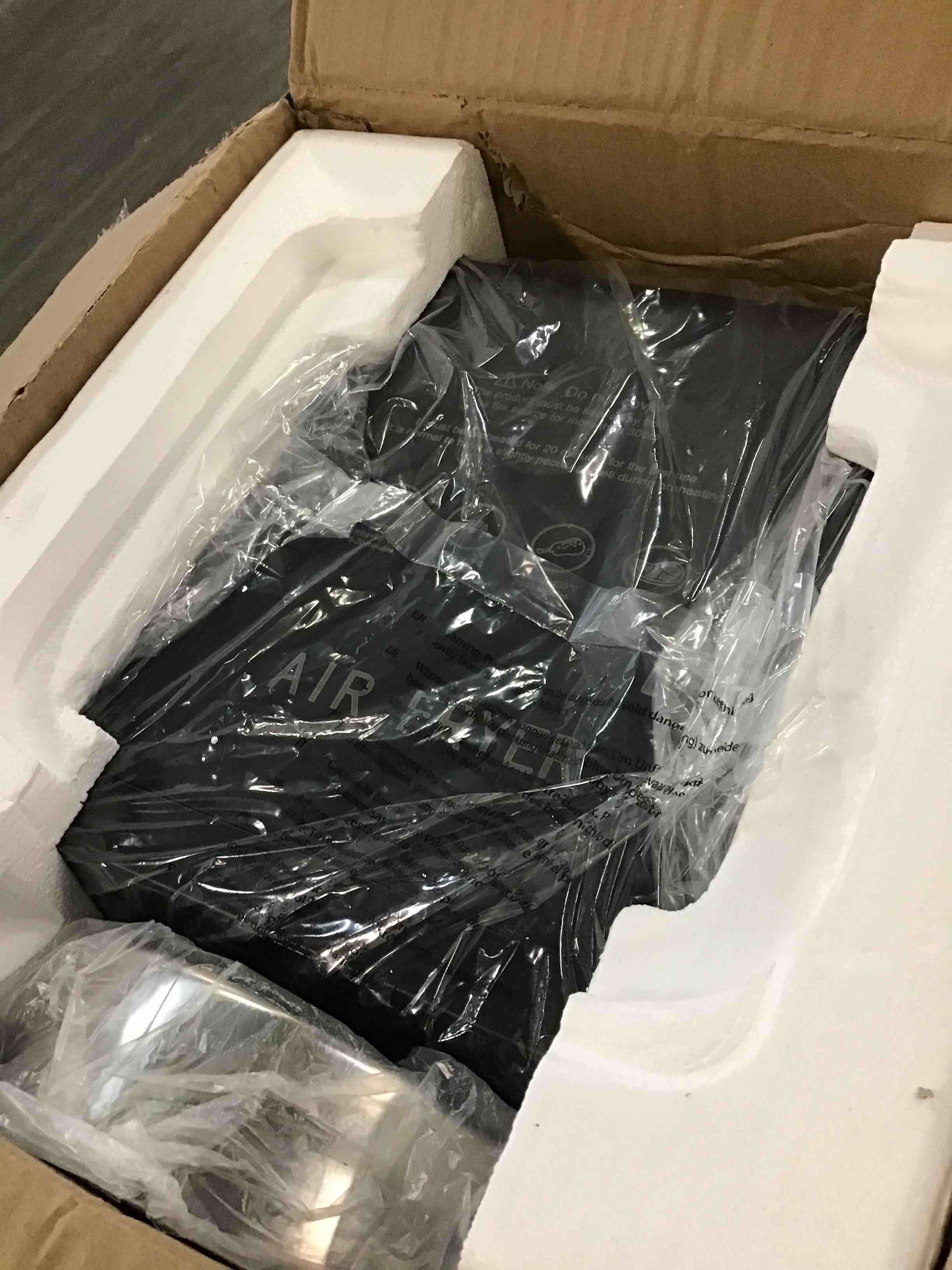 https://s3.amazonaws.com/lotting-images-prod/bidfta/BLU5914555_1717761208048.jpeg