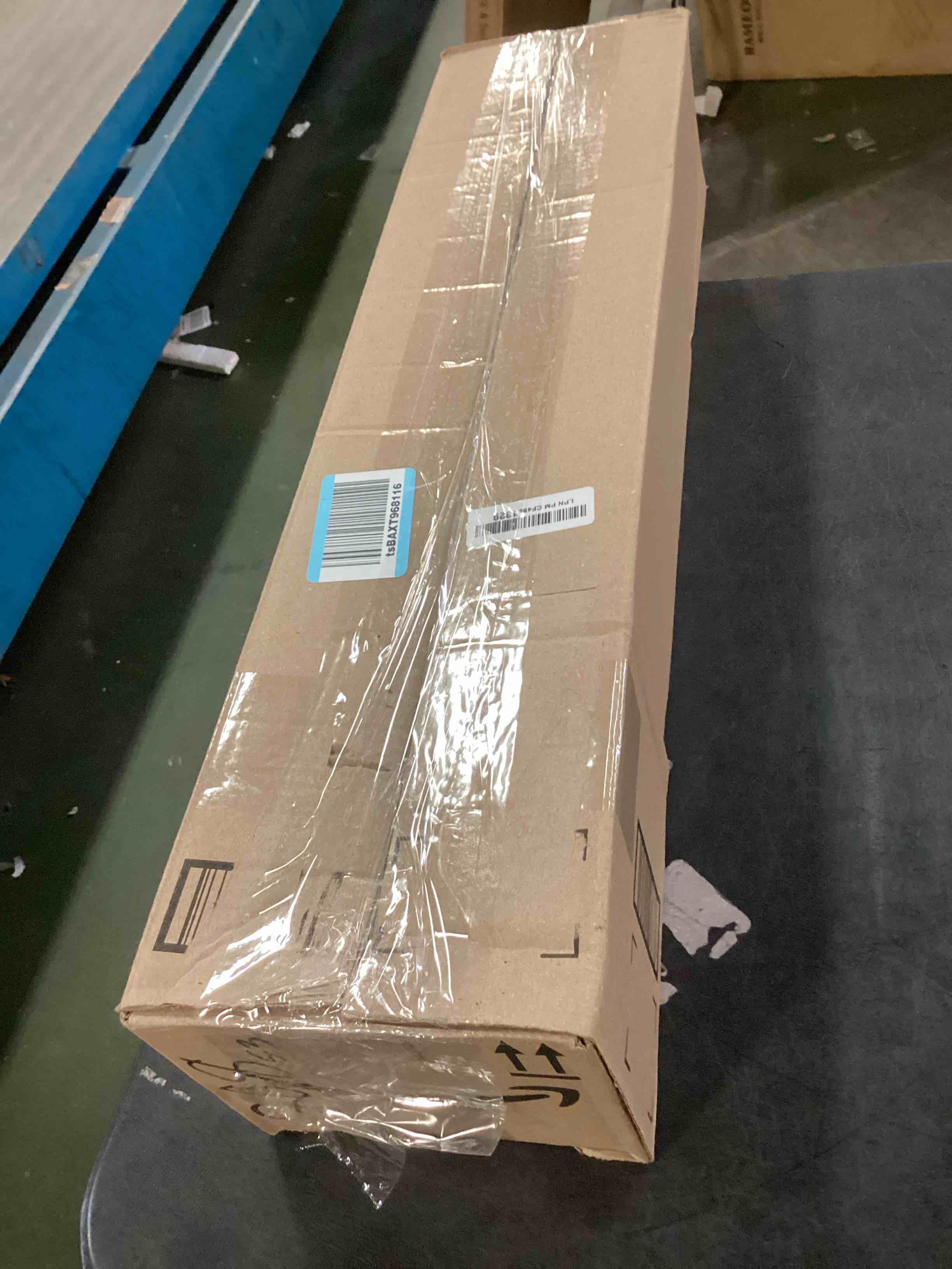 https://s3.amazonaws.com/lotting-images-prod/bidfta/BLU5914895_1718045474692.jpeg