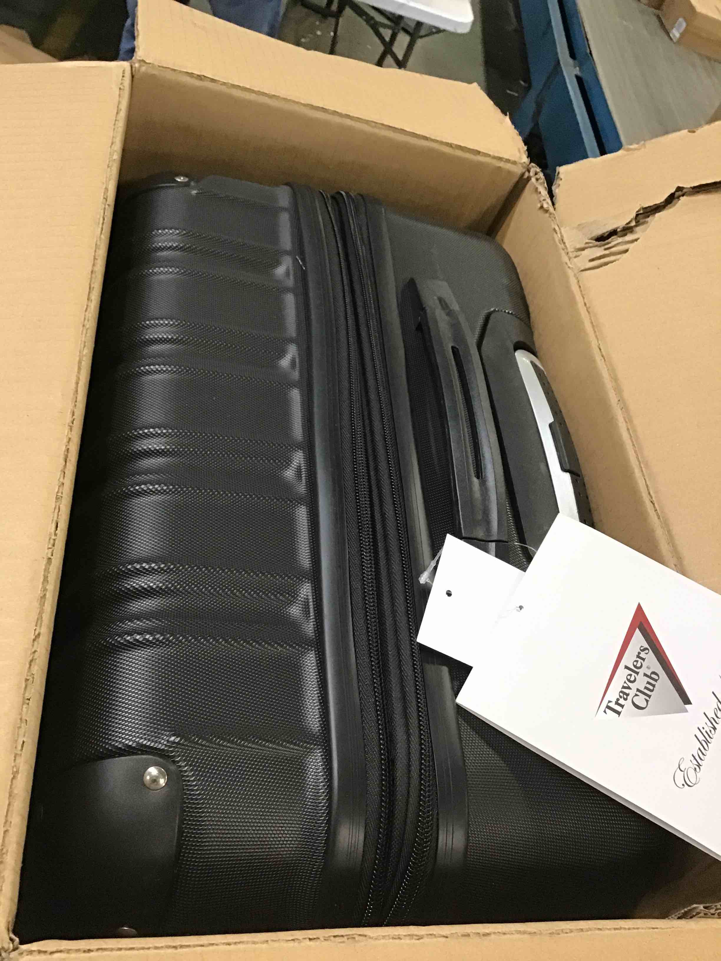 https://s3.amazonaws.com/lotting-images-prod/bidfta/BLU5915180_1709582178776.jpeg