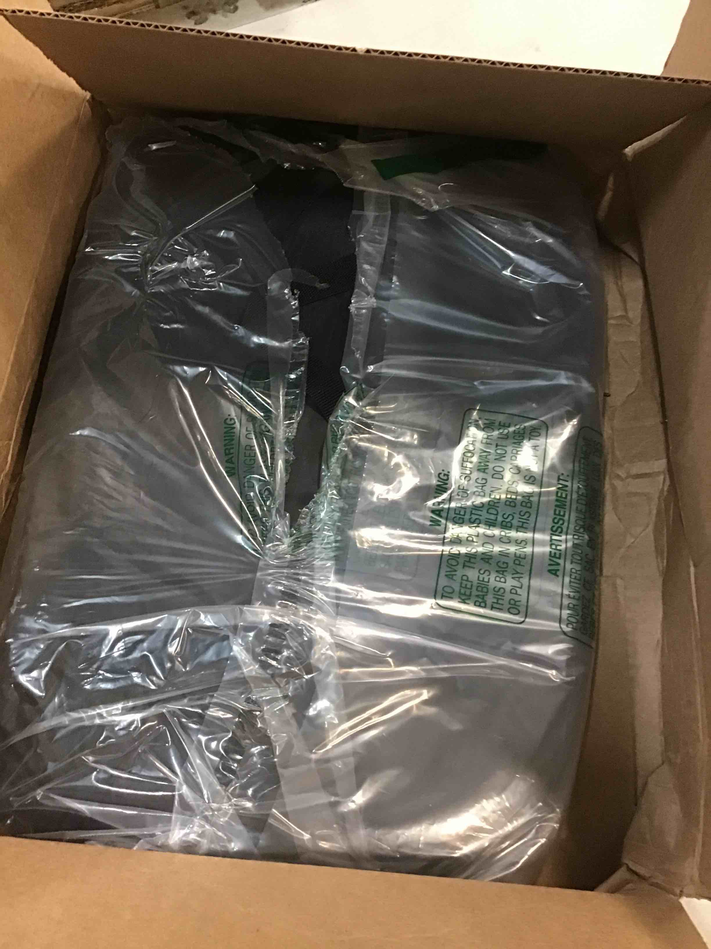 https://s3.amazonaws.com/lotting-images-prod/bidfta/BLU5915620_1709824700446.jpeg