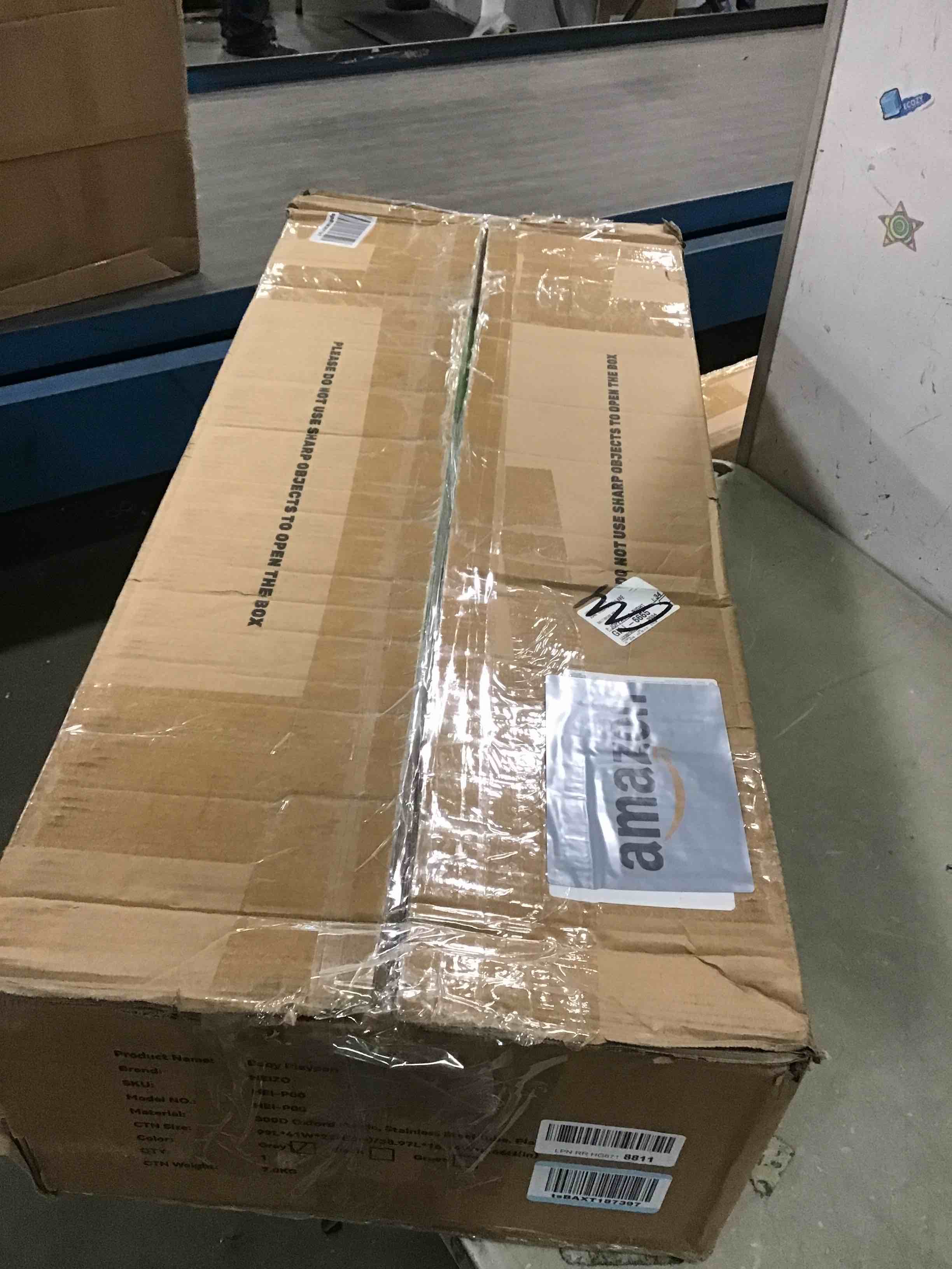 https://s3.amazonaws.com/lotting-images-prod/bidfta/BLU5915756_1709904802527.jpeg