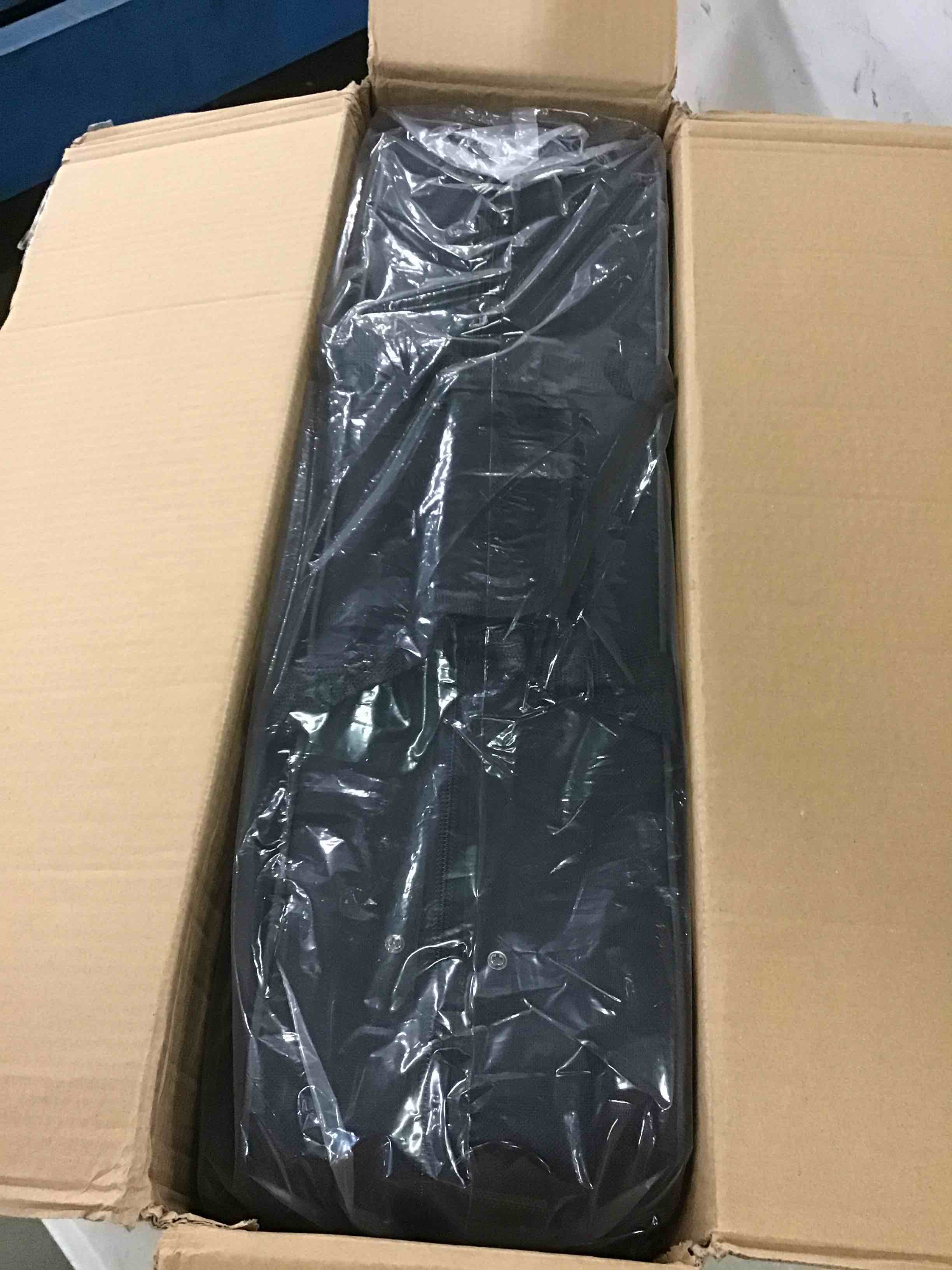 https://s3.amazonaws.com/lotting-images-prod/bidfta/BLU5915766_1709906167540.jpeg