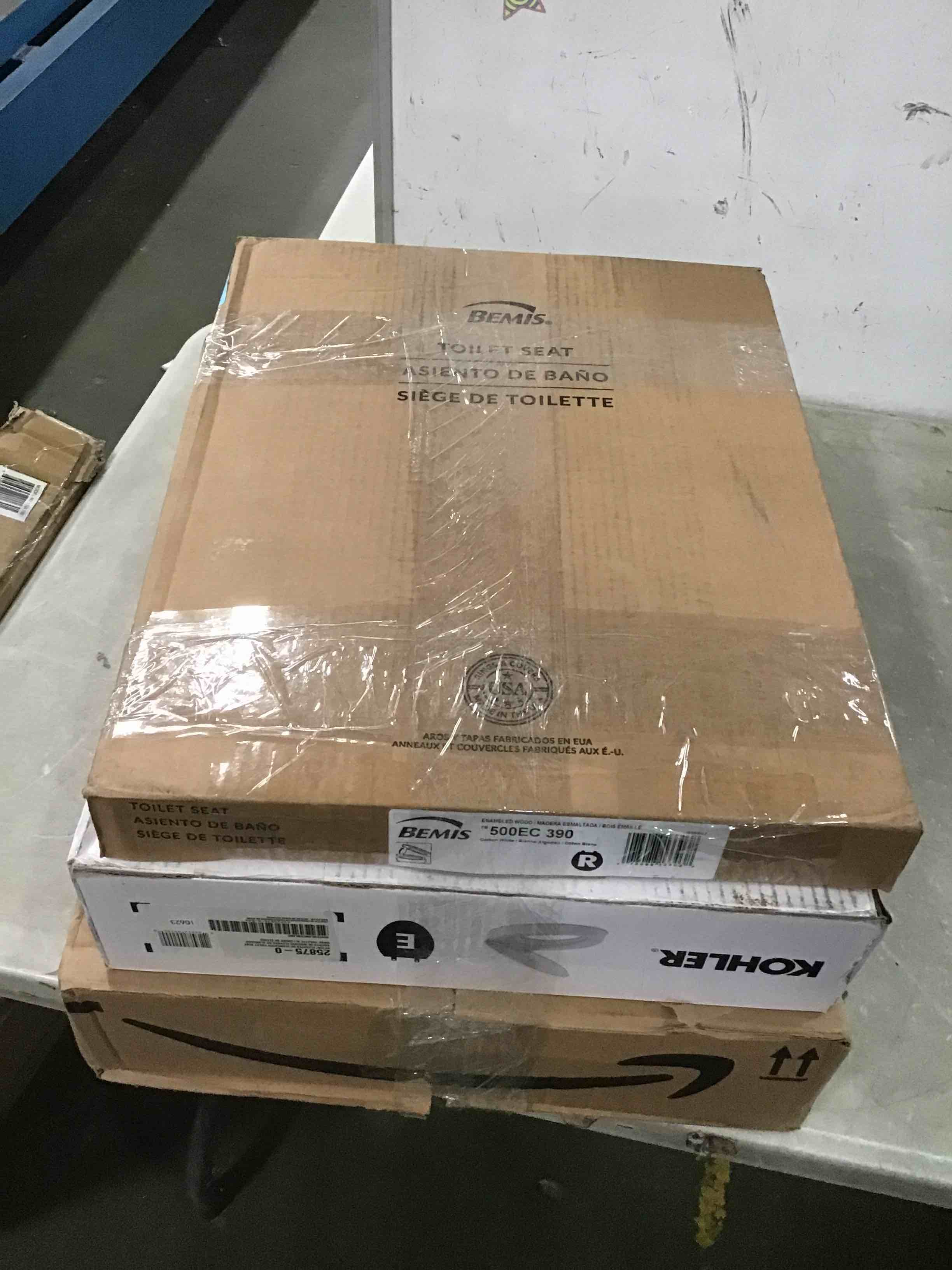 https://s3.amazonaws.com/lotting-images-prod/bidfta/BLU5916078_1710247188472.jpeg