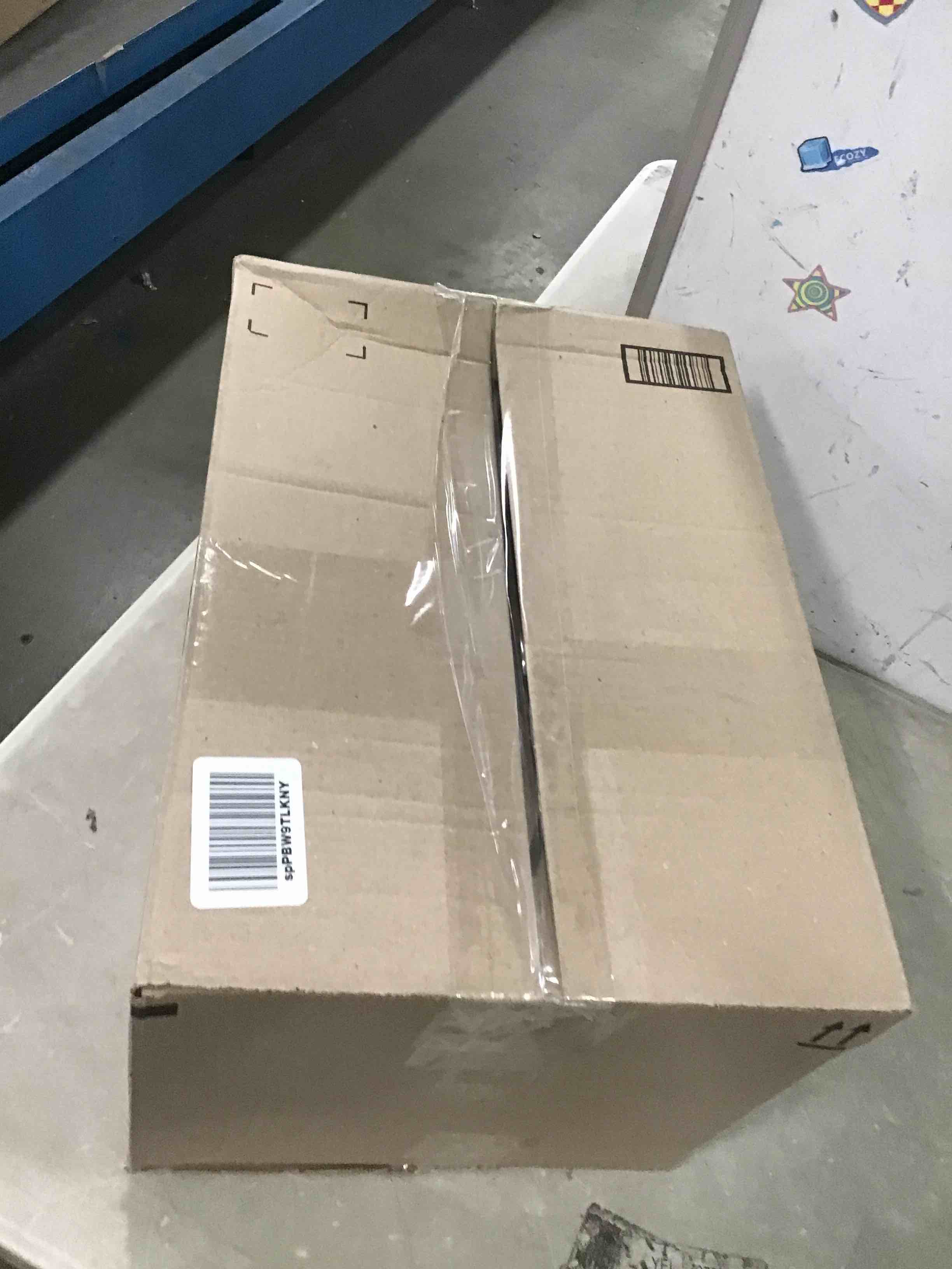 https://s3.amazonaws.com/lotting-images-prod/bidfta/BLU5916304_1710337328578.jpeg