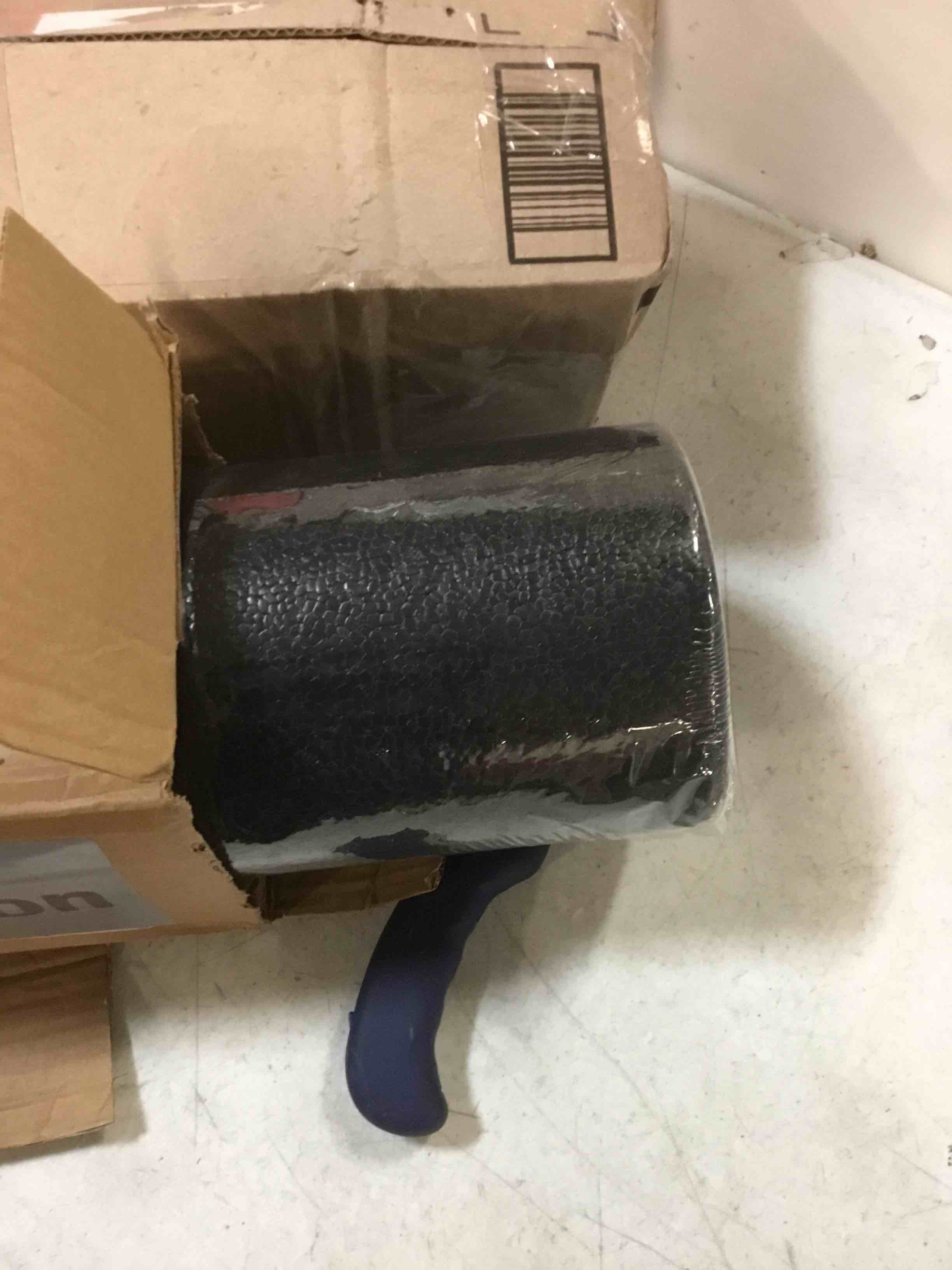 https://s3.amazonaws.com/lotting-images-prod/bidfta/BLU5916602_1709585322922.jpeg