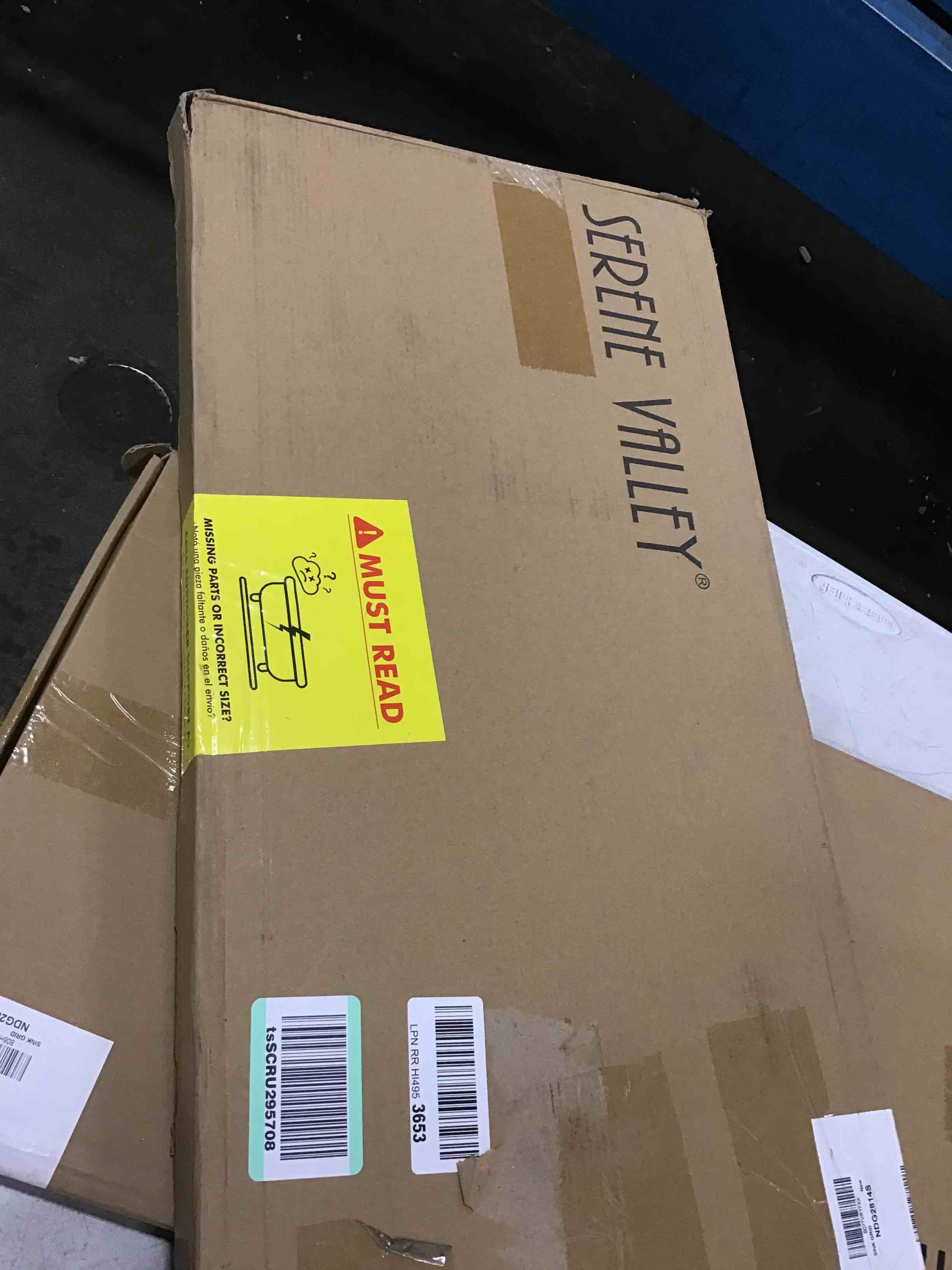 https://s3.amazonaws.com/lotting-images-prod/bidfta/BLU5916873_1709734470880.jpeg