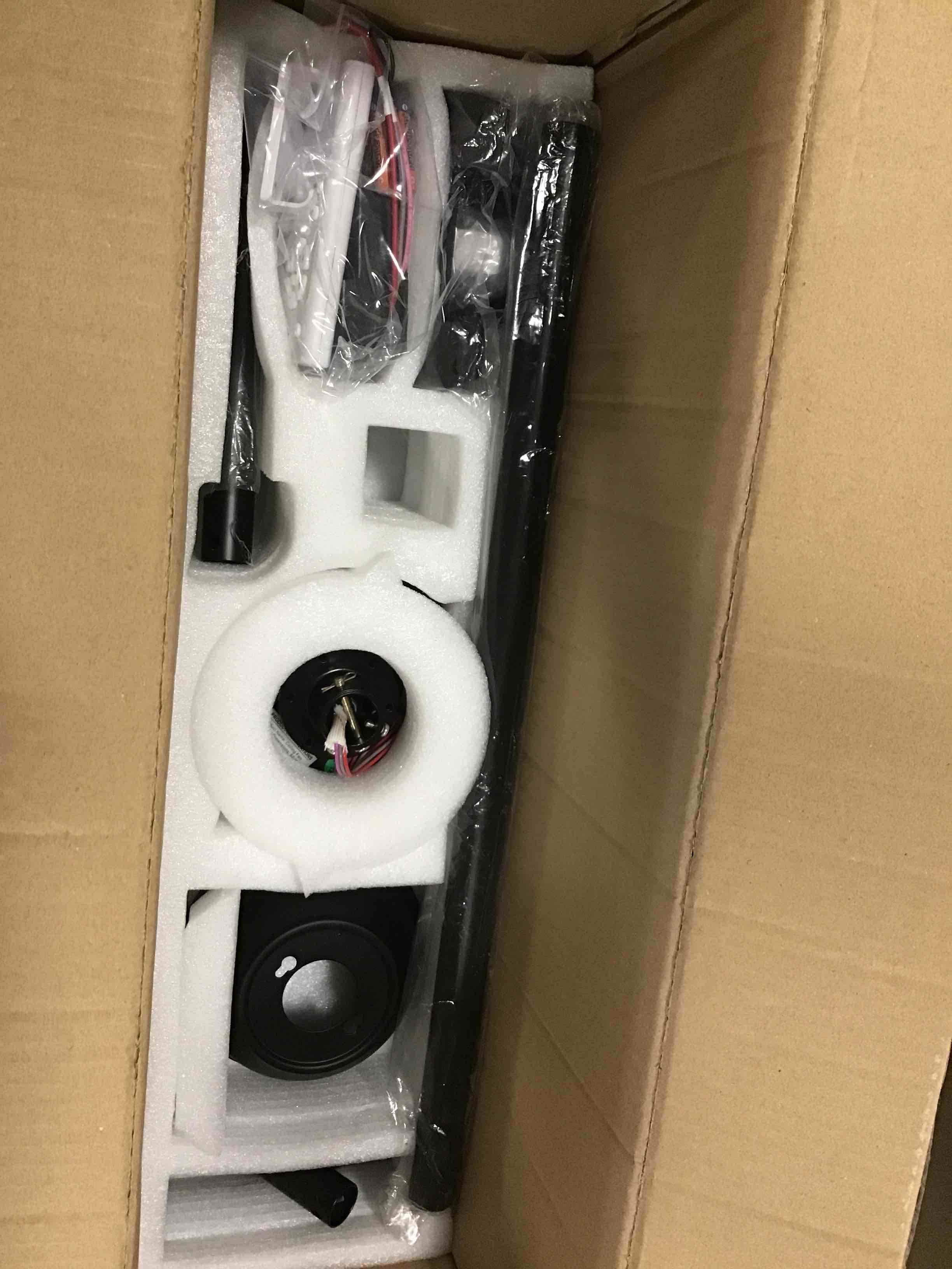 https://s3.amazonaws.com/lotting-images-prod/bidfta/BLU5917018_1709756787644.jpeg