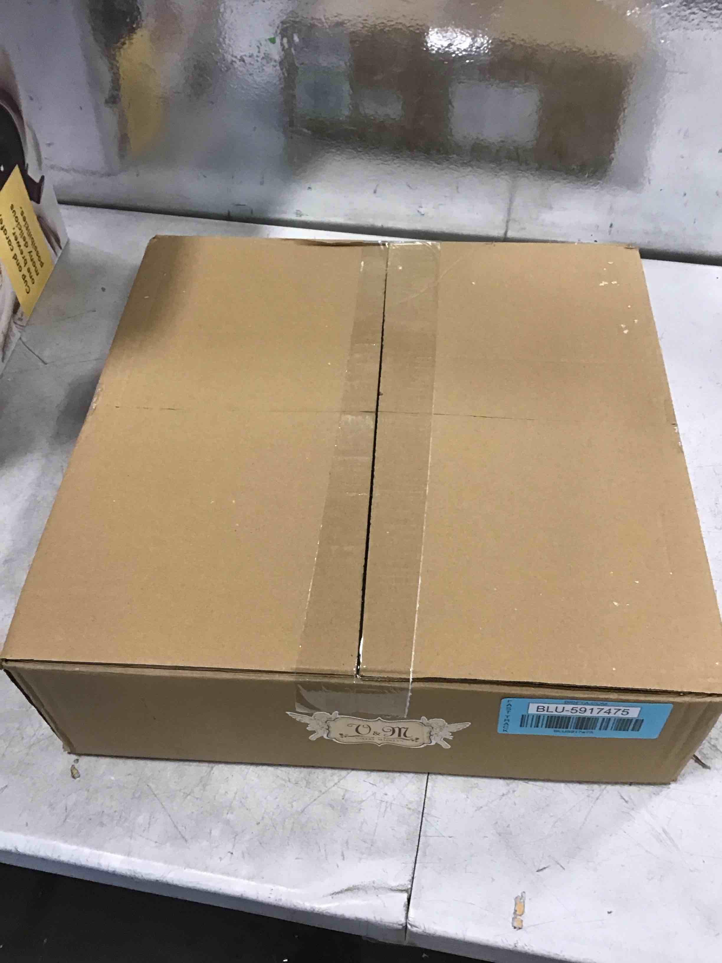 https://s3.amazonaws.com/lotting-images-prod/bidfta/BLU5917475_1710164229205.jpeg